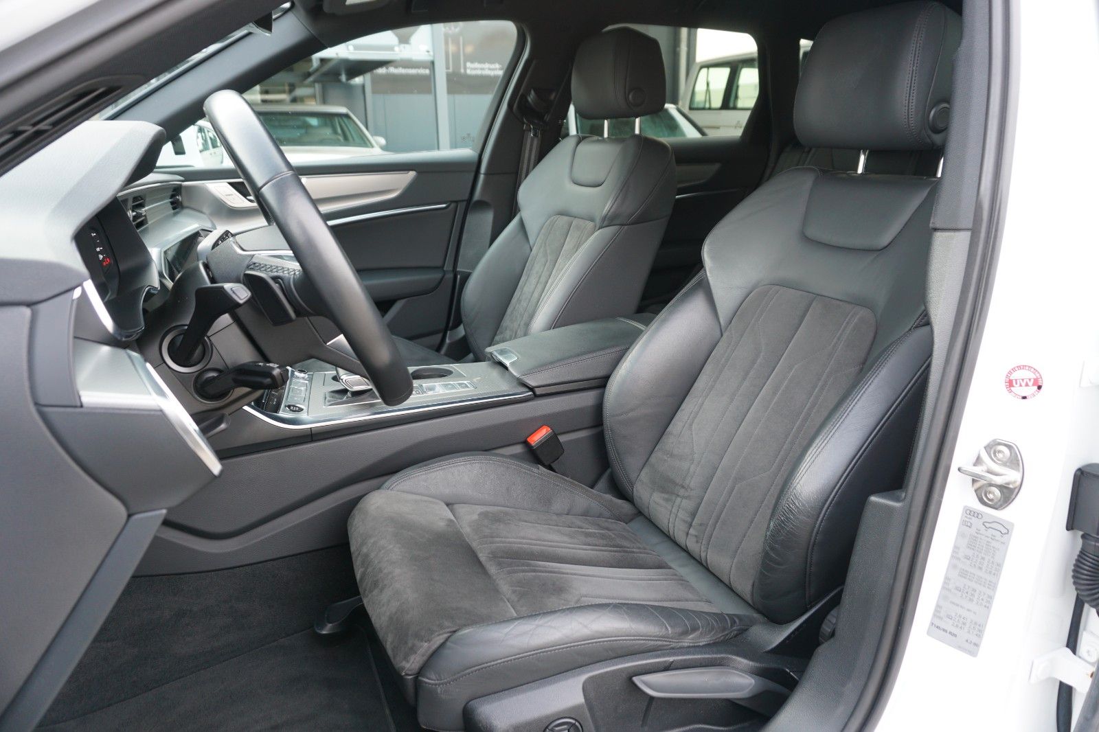 Audi A6 Avant 40 TDI Sport - Samsaru's Car Outlet