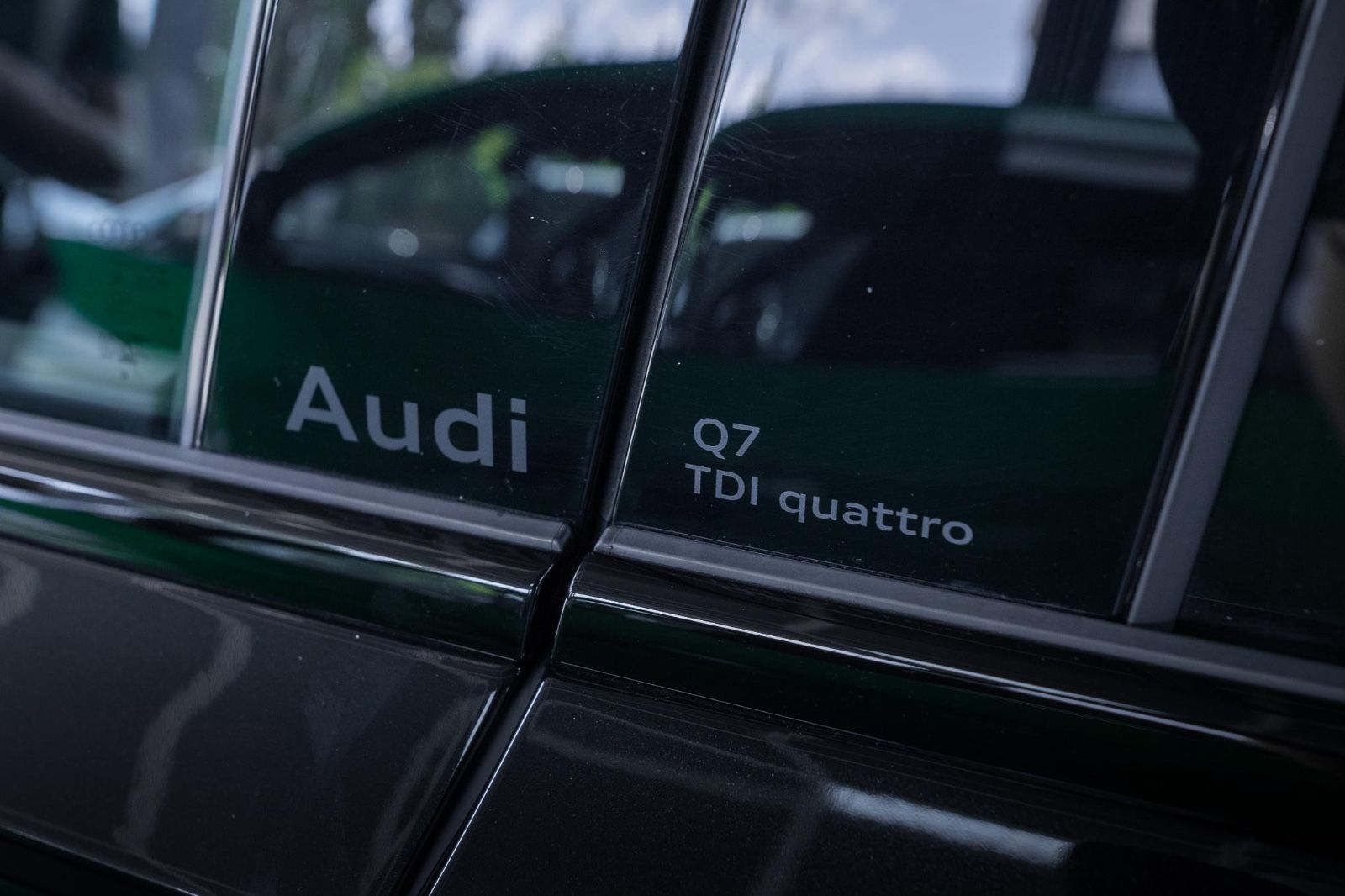 Audi Q7 TDI quattro S line-HUD-B&O 3D- Matrix- Carbon