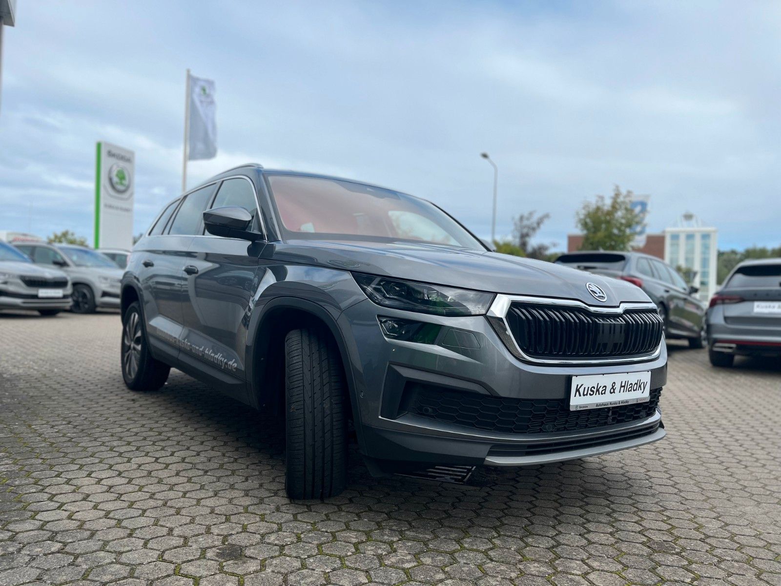 Skoda Kodiaq Tour 2.0 TDI DSG - Samsaru's Car Outlet