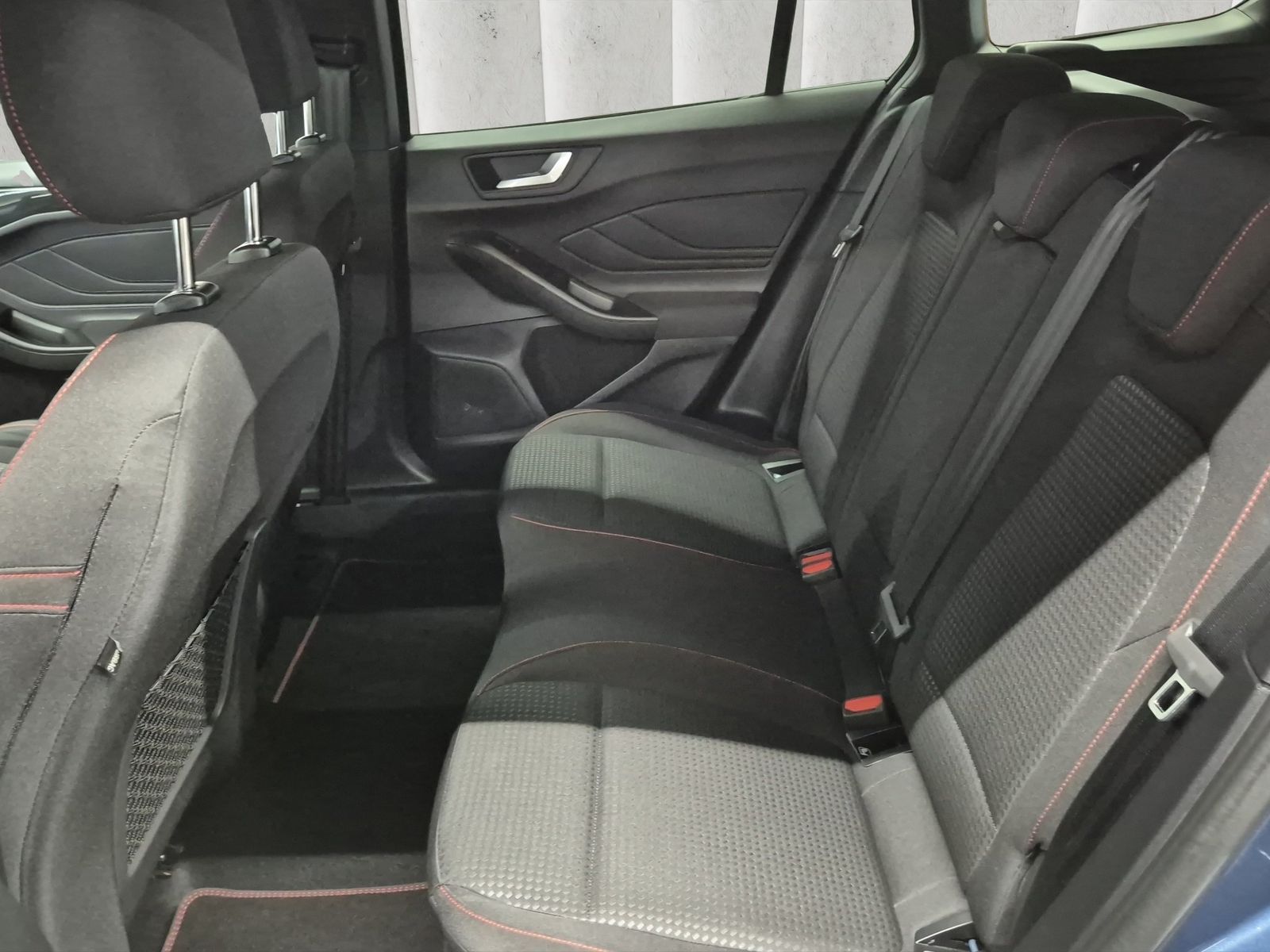 Ford Focus ST-Line X Turnier Aut.*AHK*ACC*HUD*KAM*NAV