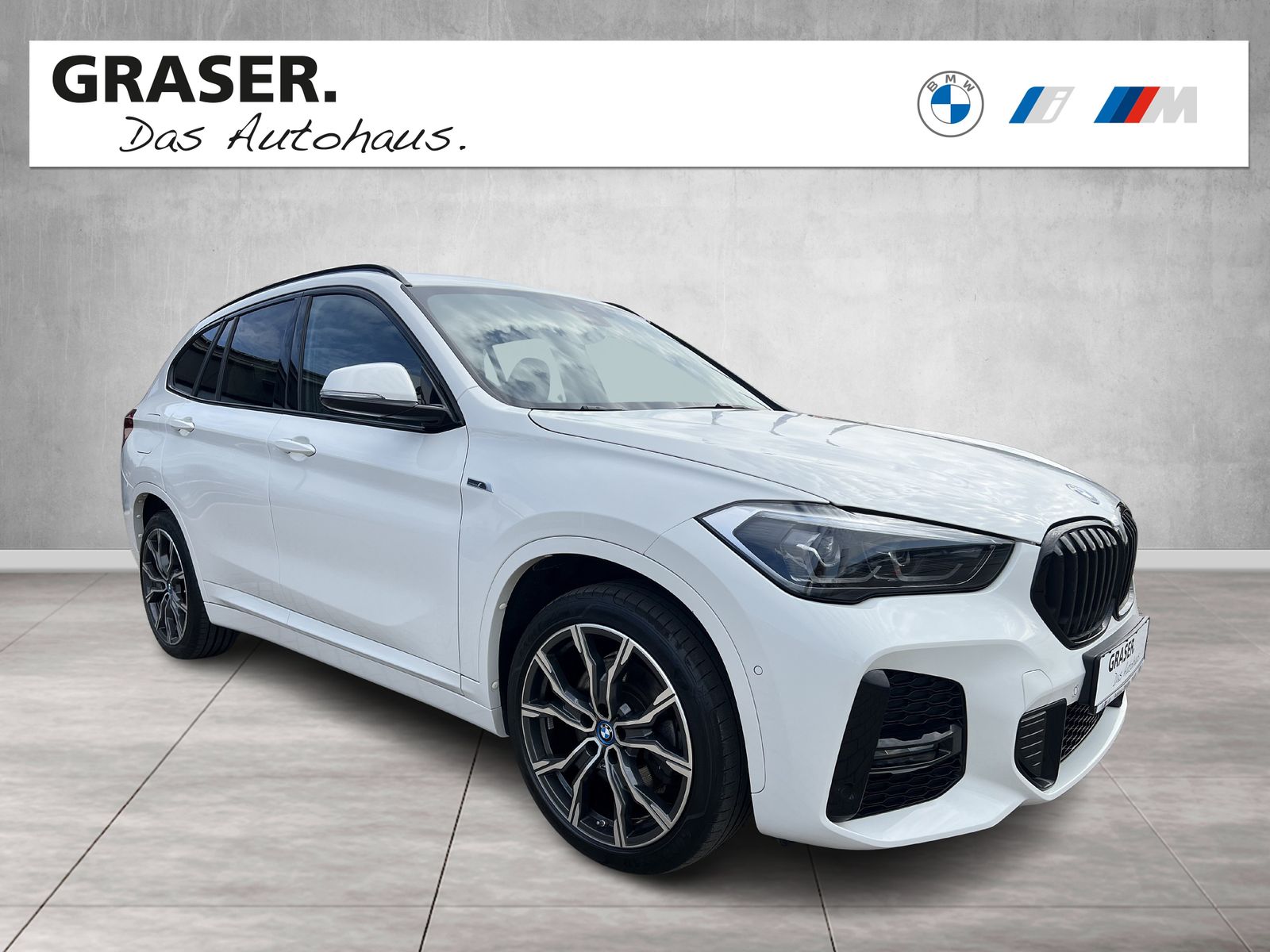 BMW X1 xDrive25e M Sportpaket - Samsaru's Car Outlet