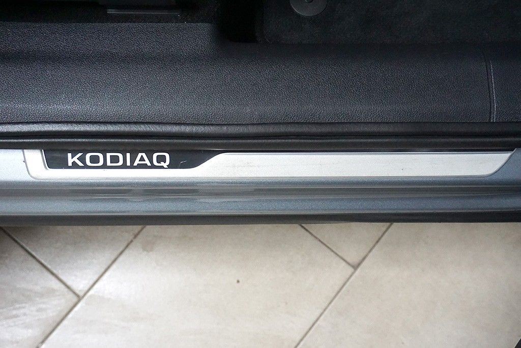 Skoda Kodiaq 2.0TSI DSG L&K 4x4 Virtual AHK 7-Sitzer