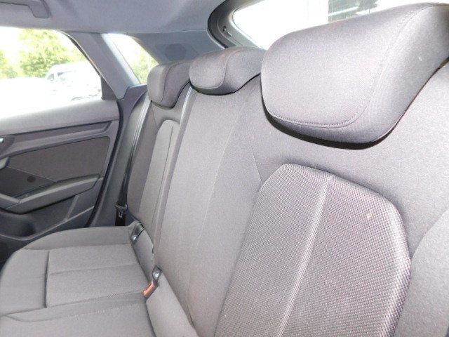 Audi A3 30 TFSI Sportback S tronic advanced