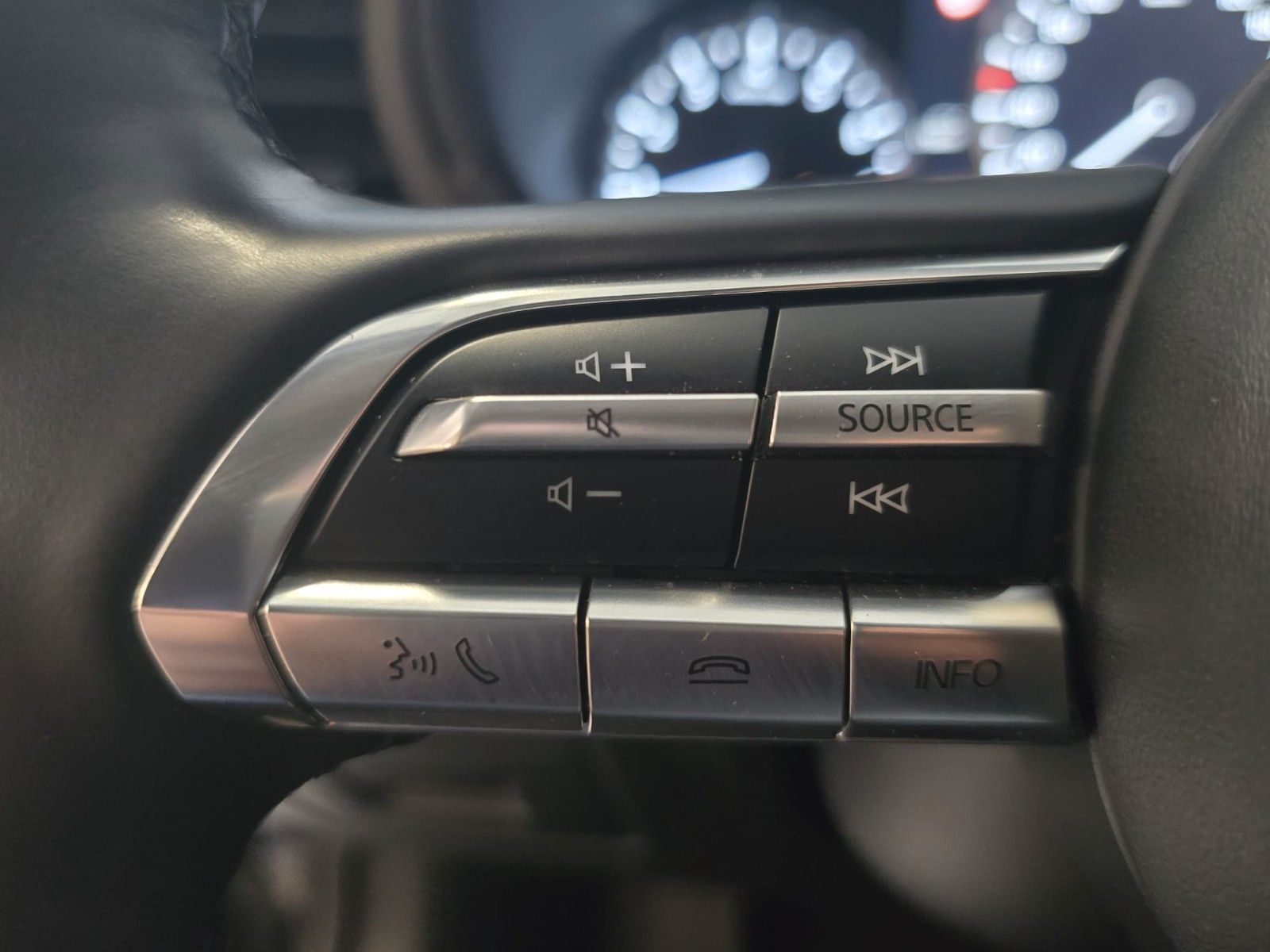 Mazda 3 Lim. 4-trg. Selection *HUD*NAV*BOSE*360°