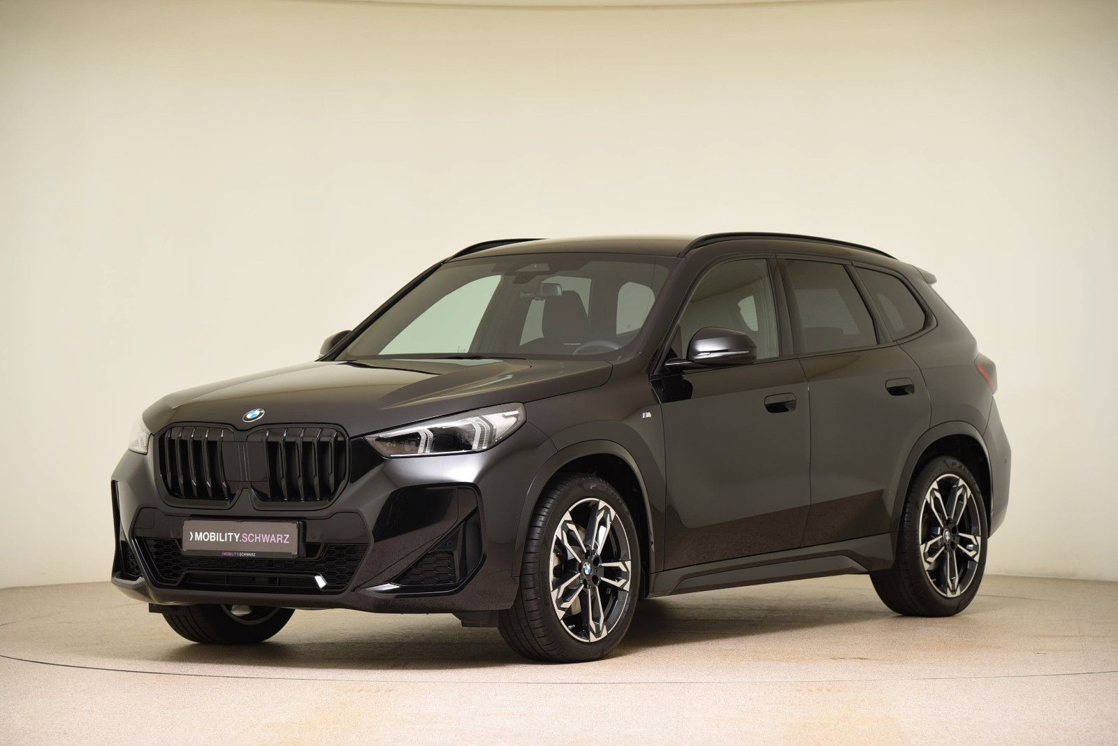 BMW X1 xDrive23d M Sportpaket - Samsaru's Car Outlet