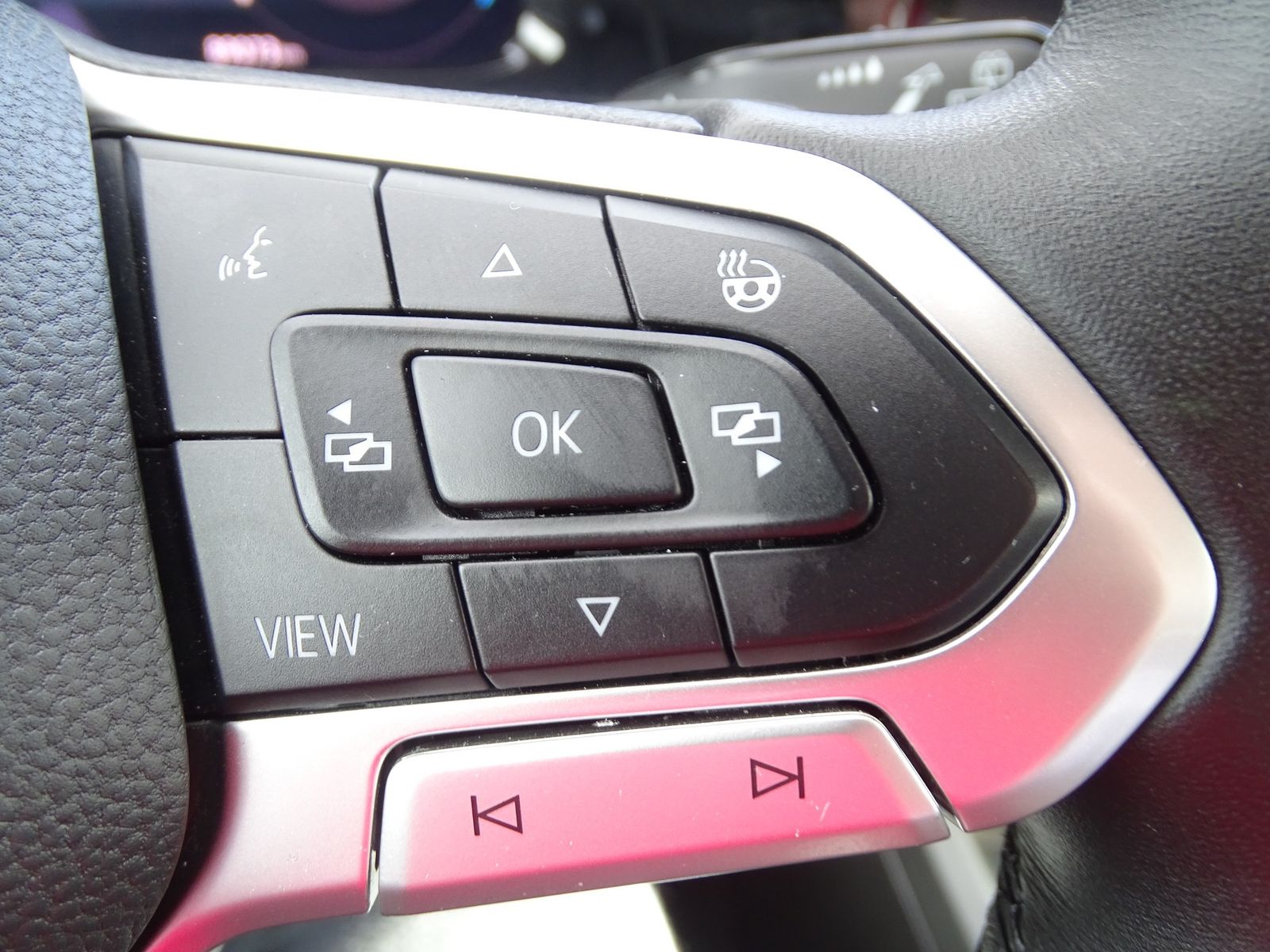 Volkswagen Golf VIII 2.0 TDI Style DSG - Samsaru's Car Outlet