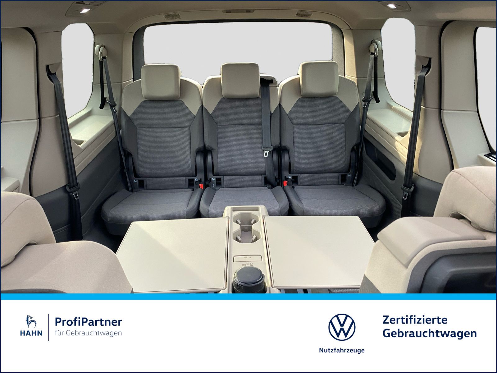 Volkswagen T7 Multivan 2.0TDI - Samsaru's Car Outlet