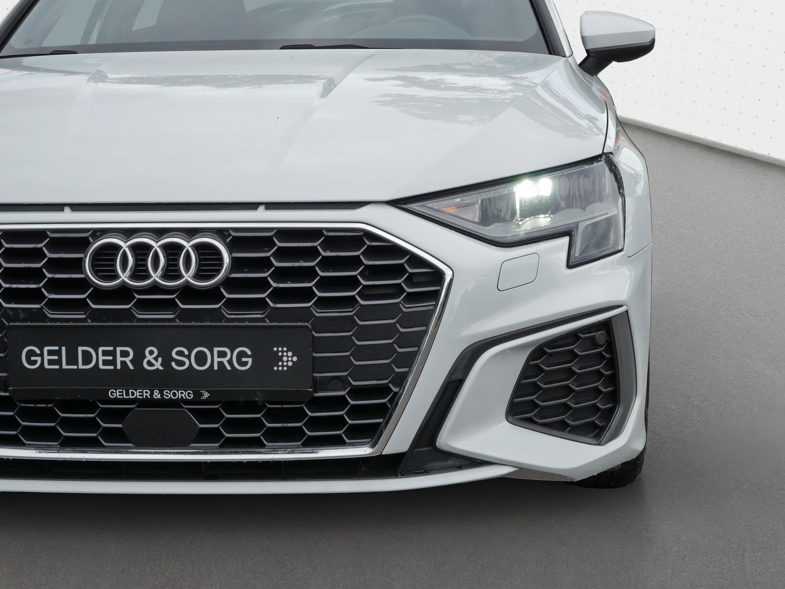 Audi A3 Limousine 35 TDI S line RFK*Navi*Virtual*ACC