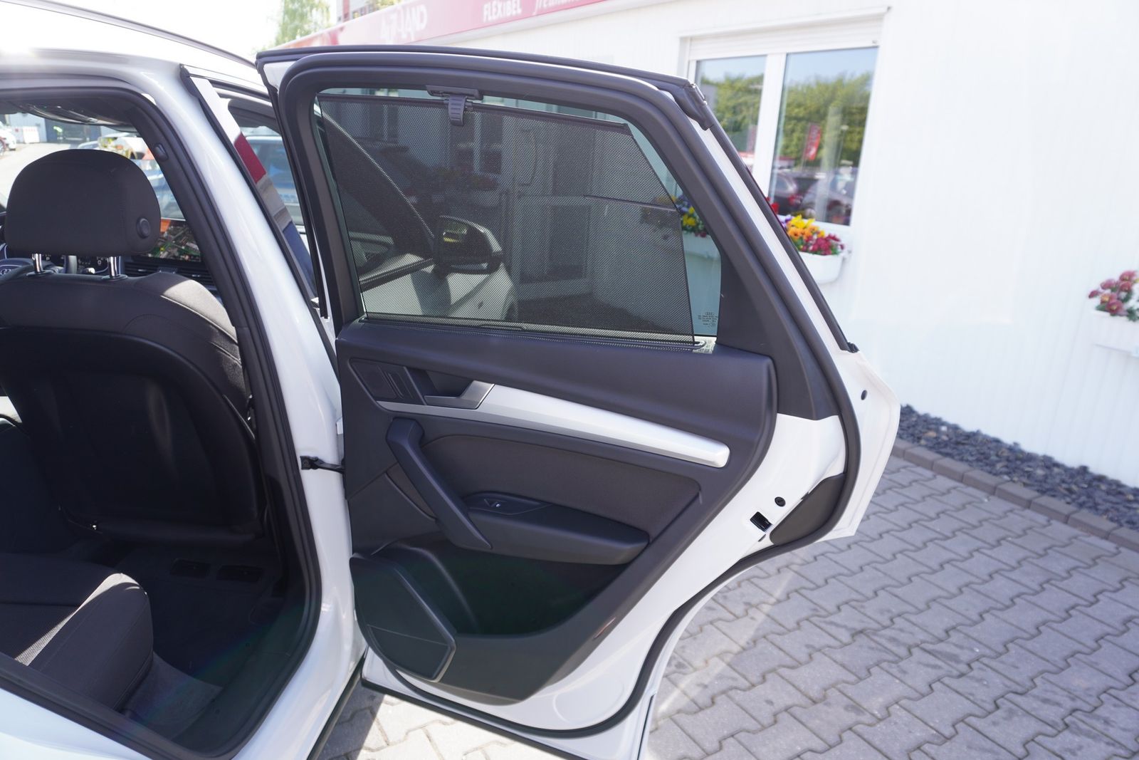 Audi Q5 Sportback S-Line 45 TFSI quattro s-tronic - Samsaru's Car Outlet