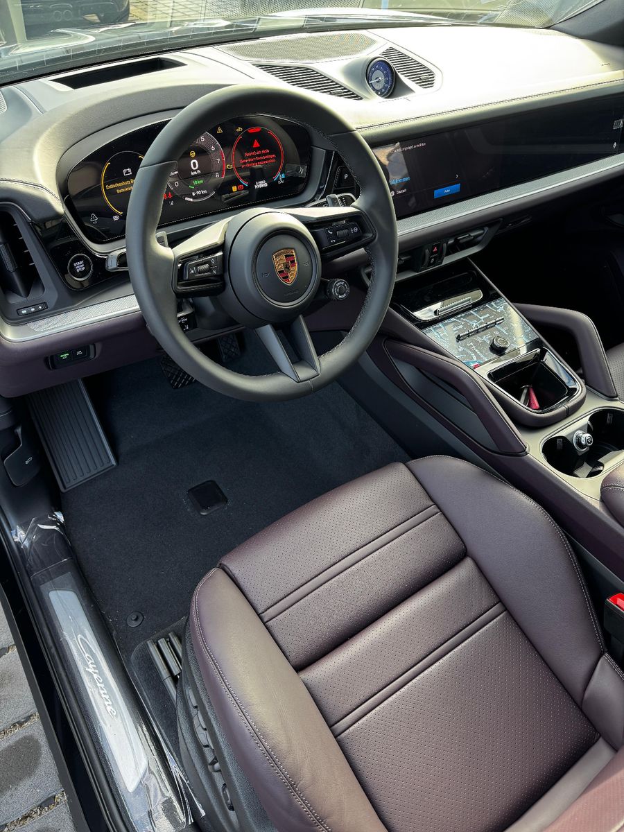 Porsche Cayenne Coupe Hybrid*SportDesign*SPORTABGAS*4xTV