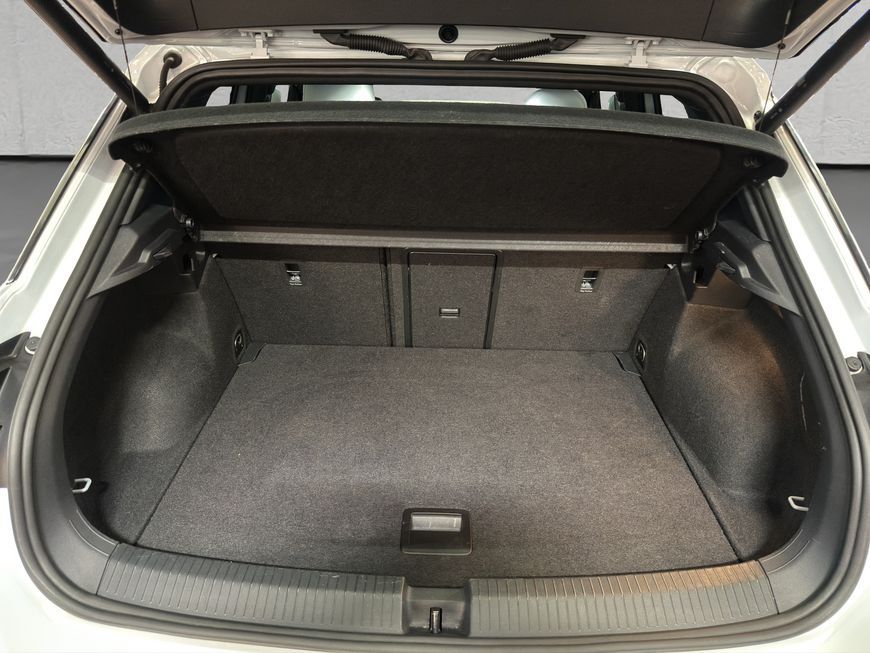 Volkswagen T-Roc 2.0 TSI 4MOTION - Samsaru's Car Outlet