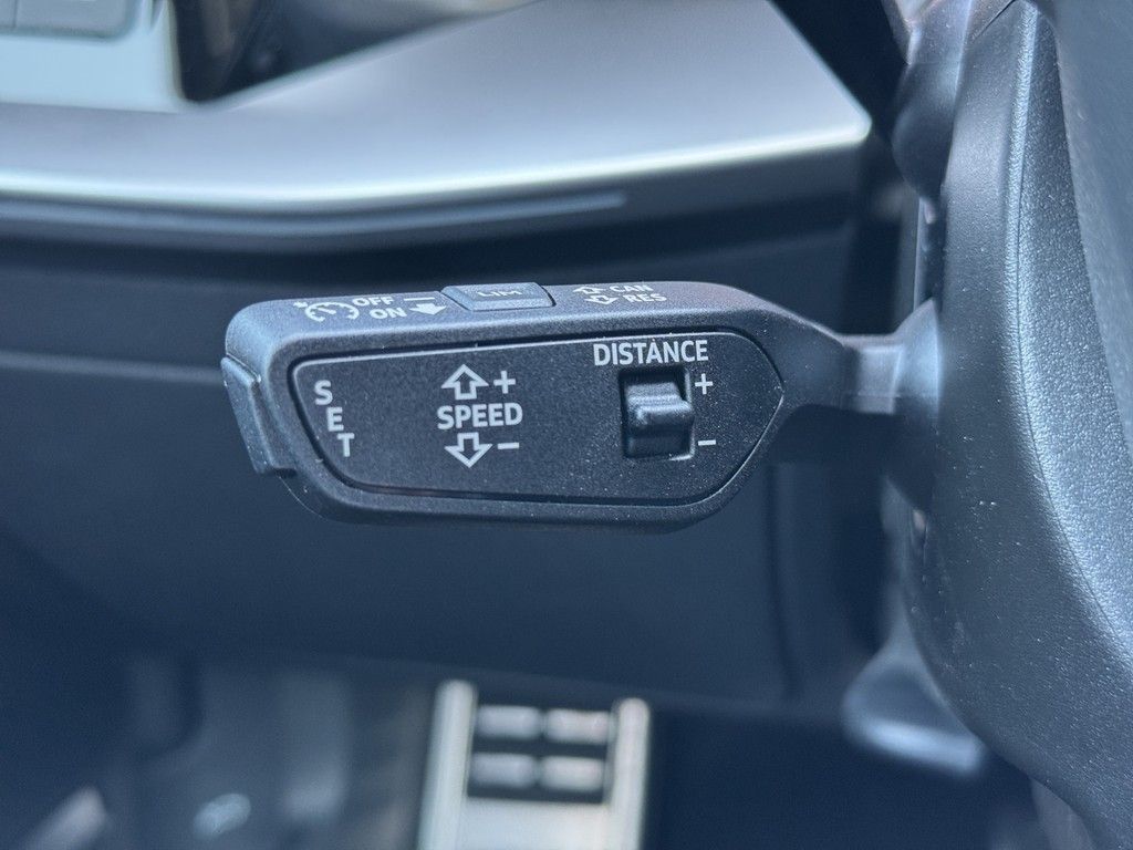 Audi A3 Lim. 35 TFSI S-Line *B&O*MATRIX-LED*CARBON*NA