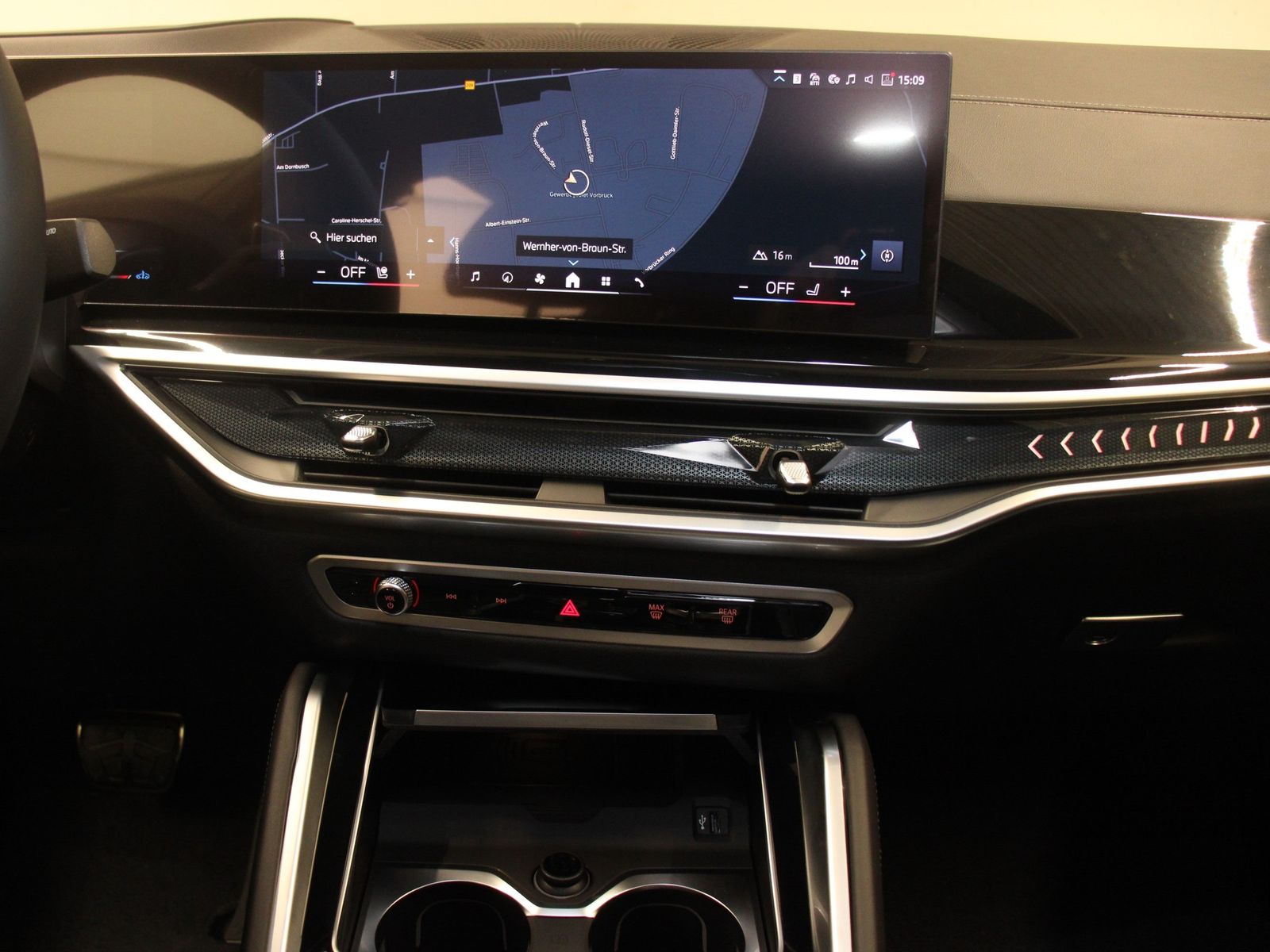 BMW X6 xDrive40d M Sportpaket Pro AHK STHZ Pano Icon