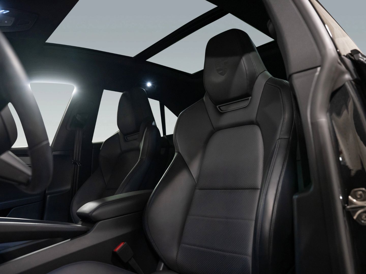 Porsche Macan 4S Sport Chrono Paket AR HUD InnoDrive