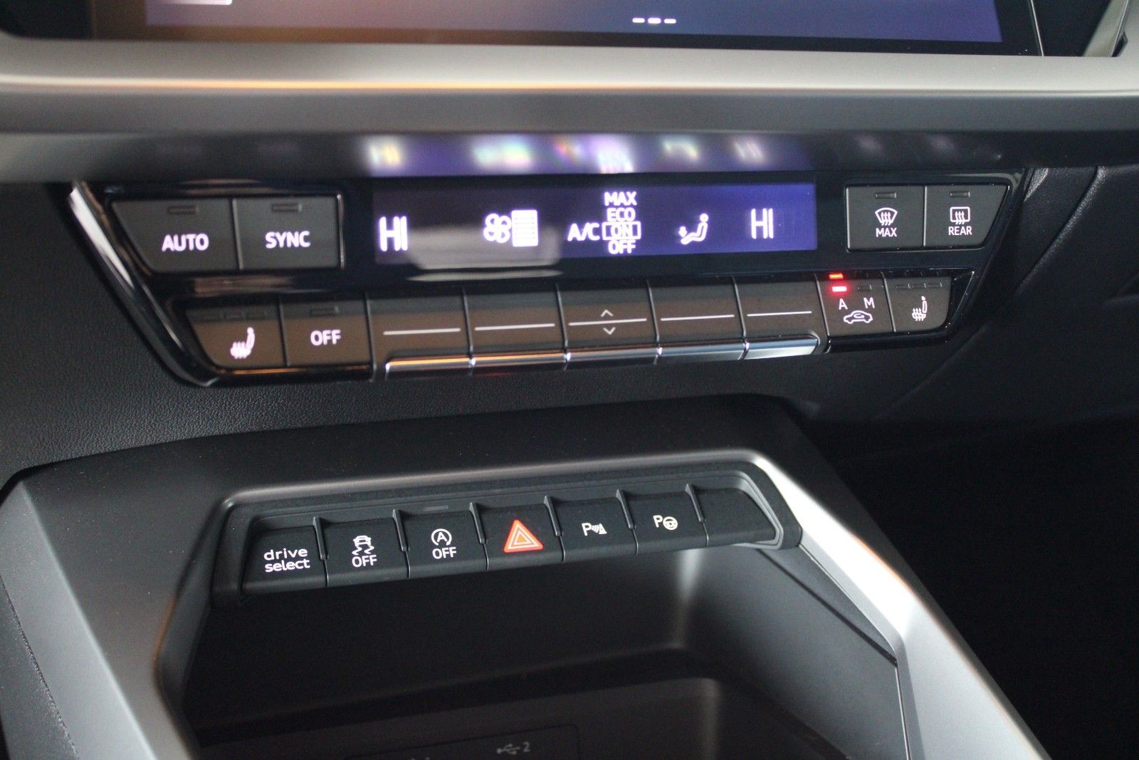 Audi A3 Sportback 35 TFSI Sport - Samsaru's Car Outlet