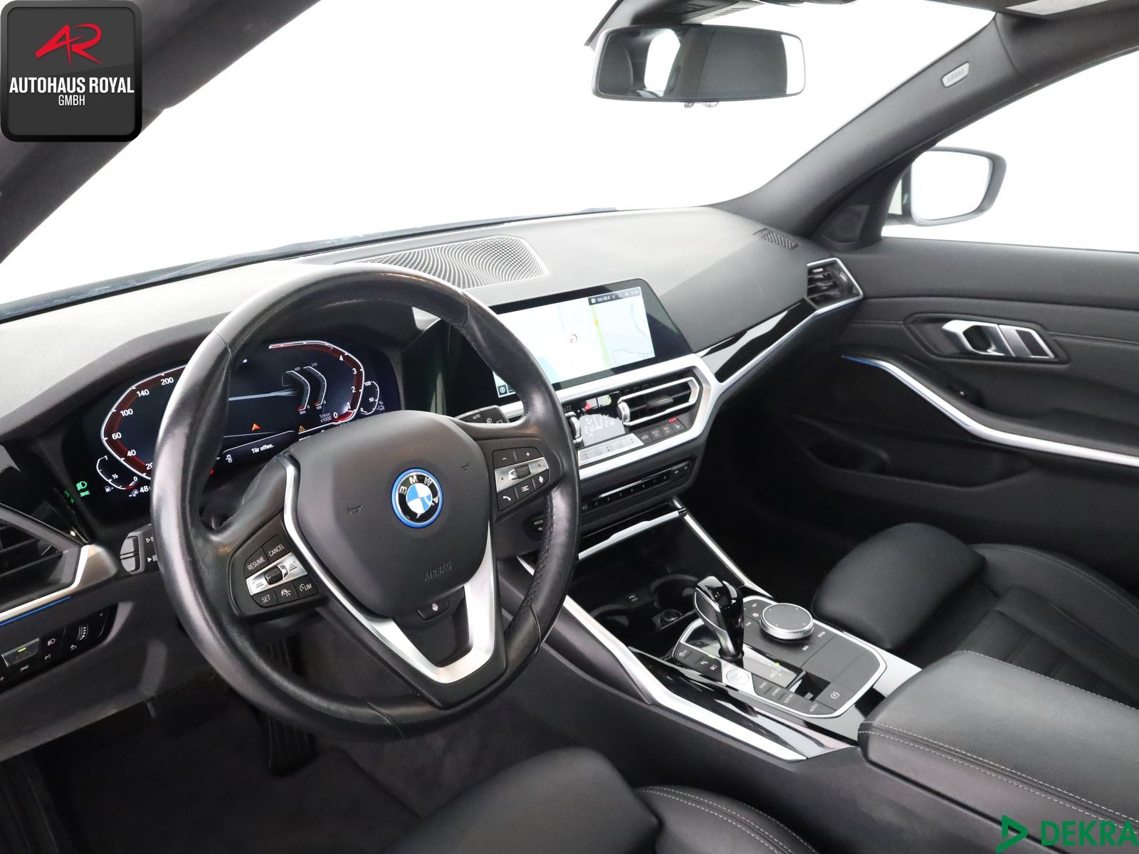 BMW 330 e T xDrive - Samsaru's Car Outlet