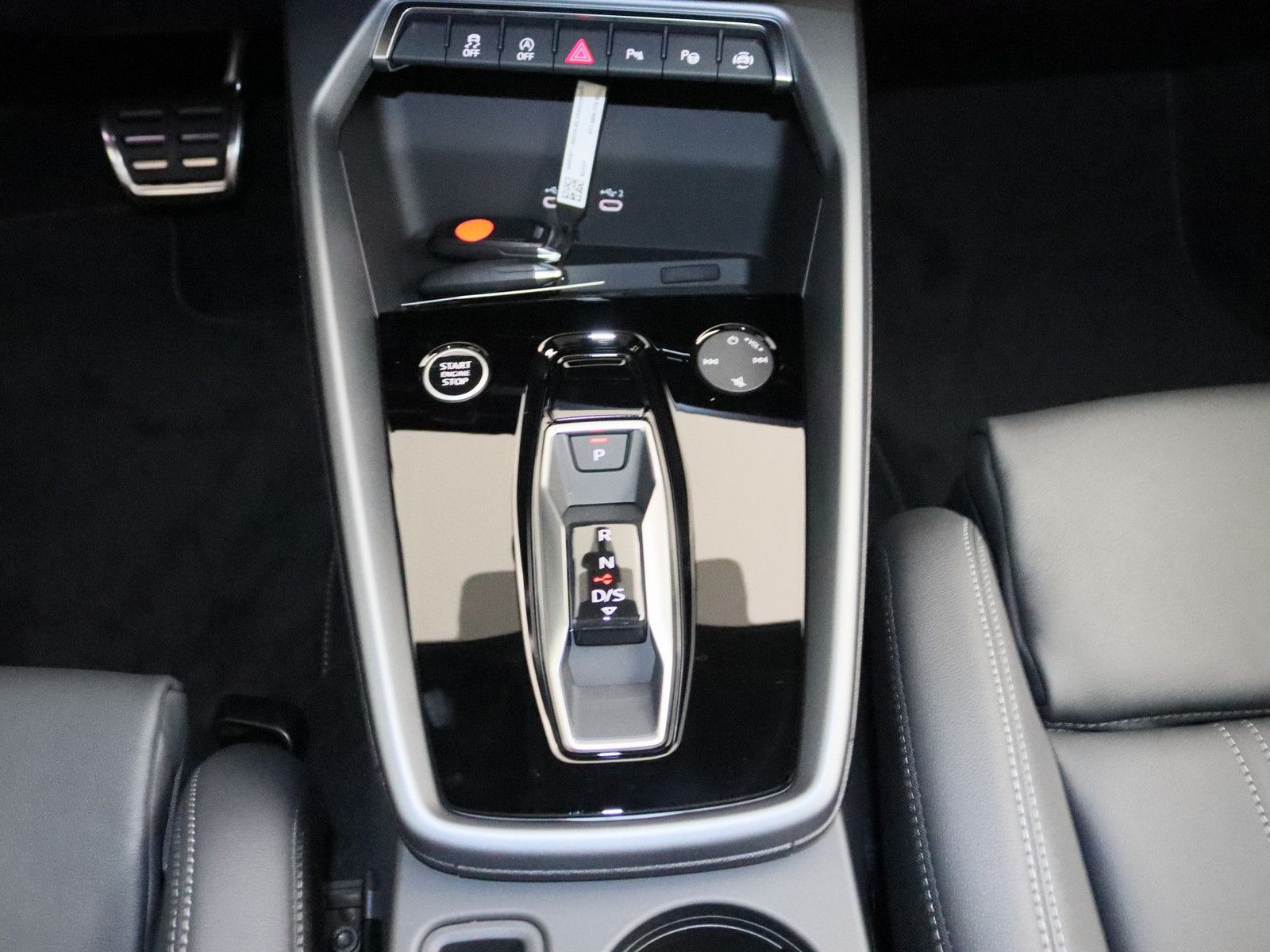 Audi A3 Sportback 35 TFSI S line - Samsaru's Car Outlet