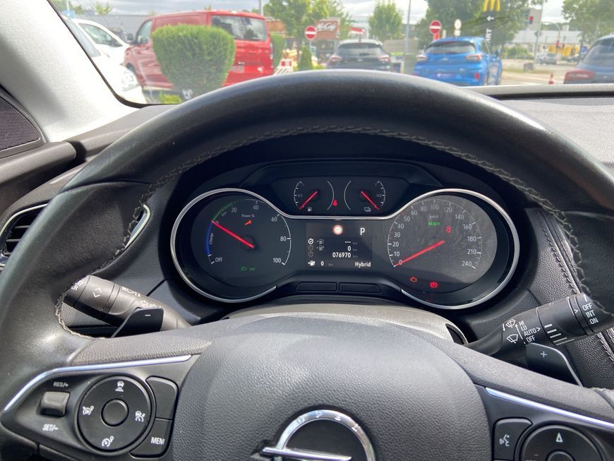 Opel Grandland X Plug-in-Hybrid Ultimate - Samsaru's Car Outlet