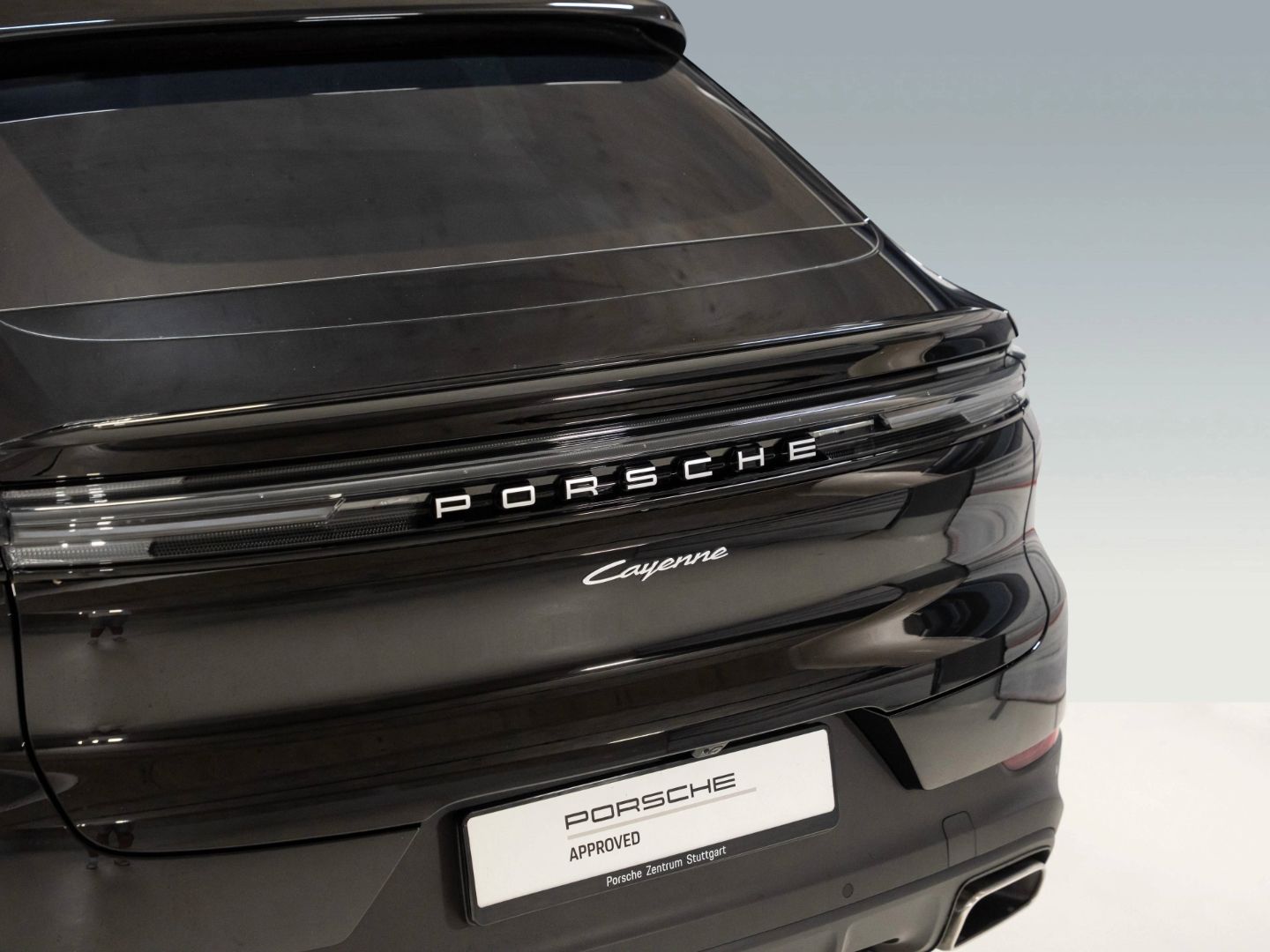 Porsche Cayenne Coupe PDCC Luftfederung InnoDrive BOSE