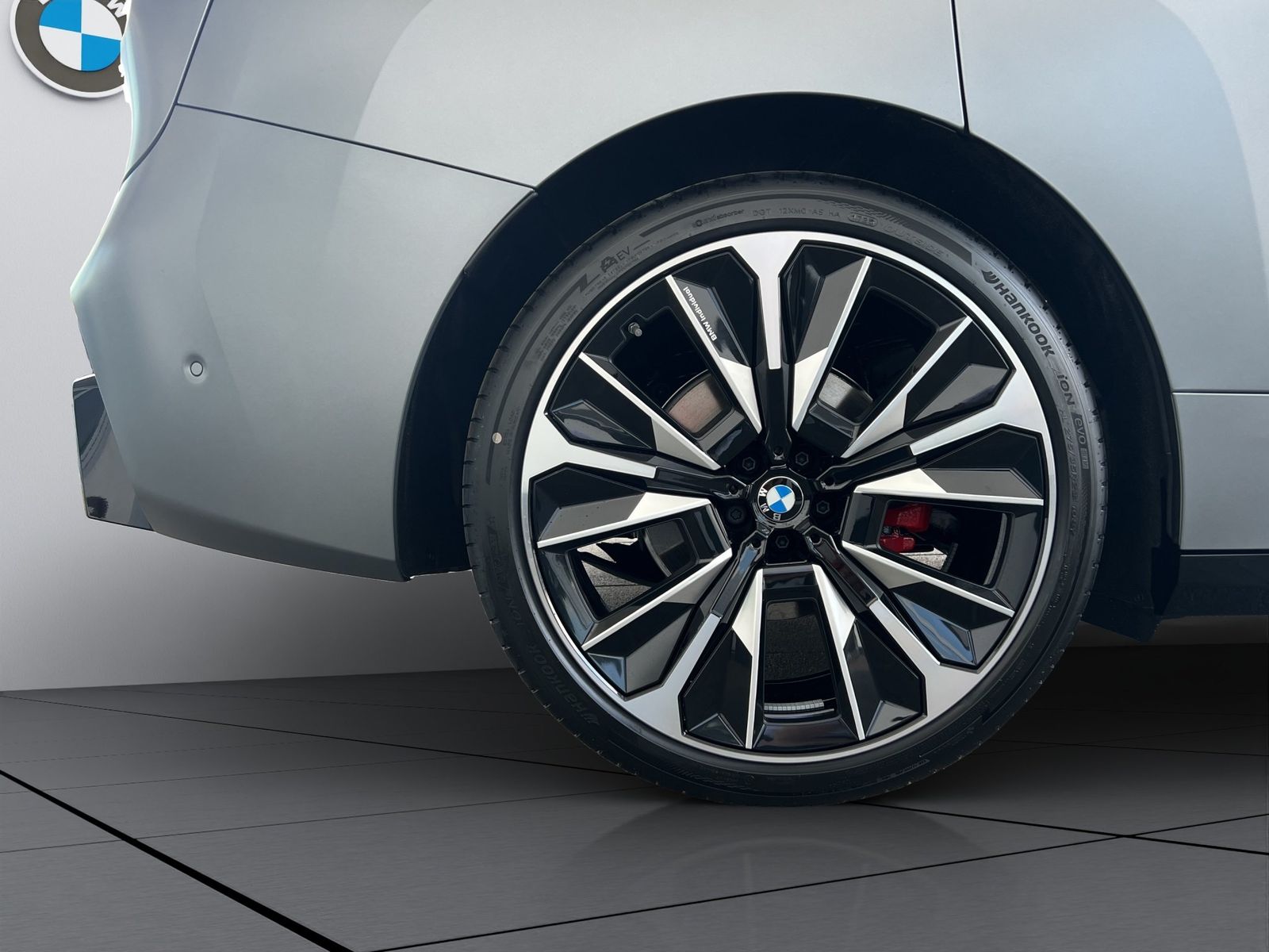 BMW iX xDrive60 M-Sport-Pro 360° Autobahnassist SkyL