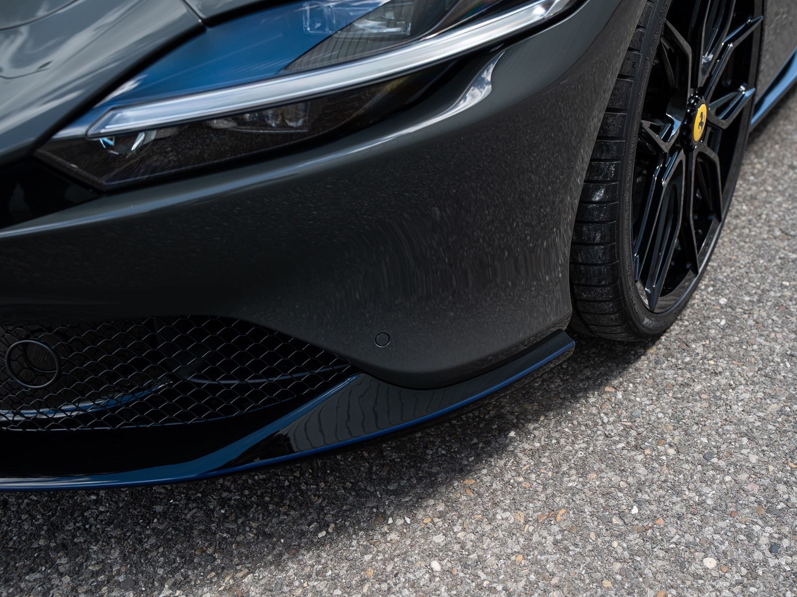 Ferrari Roma Spider - Samsaru's Car Outlet
