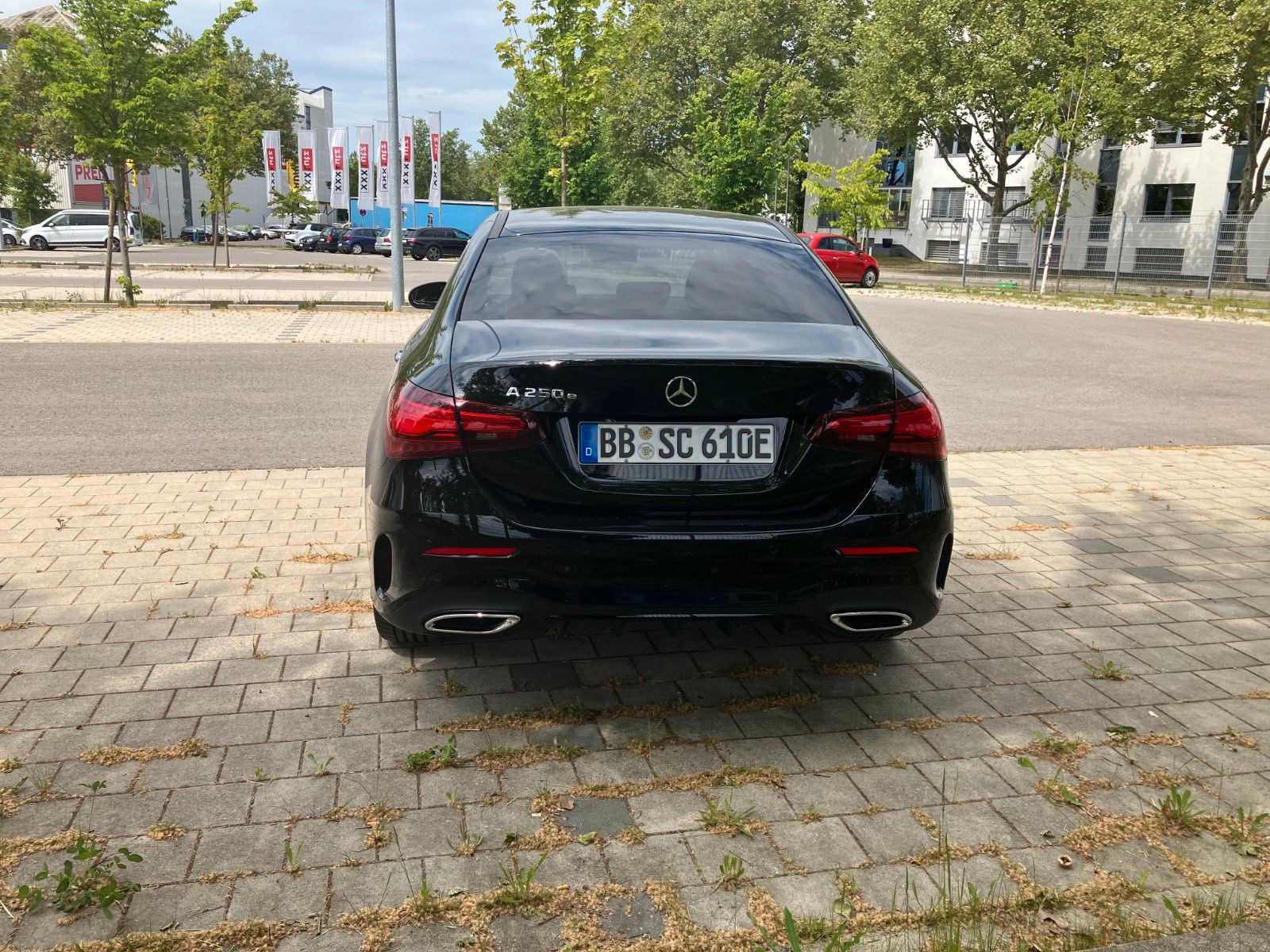 Mercedes-Benz A 250 e Limousine - Samsaru's Car Outlet