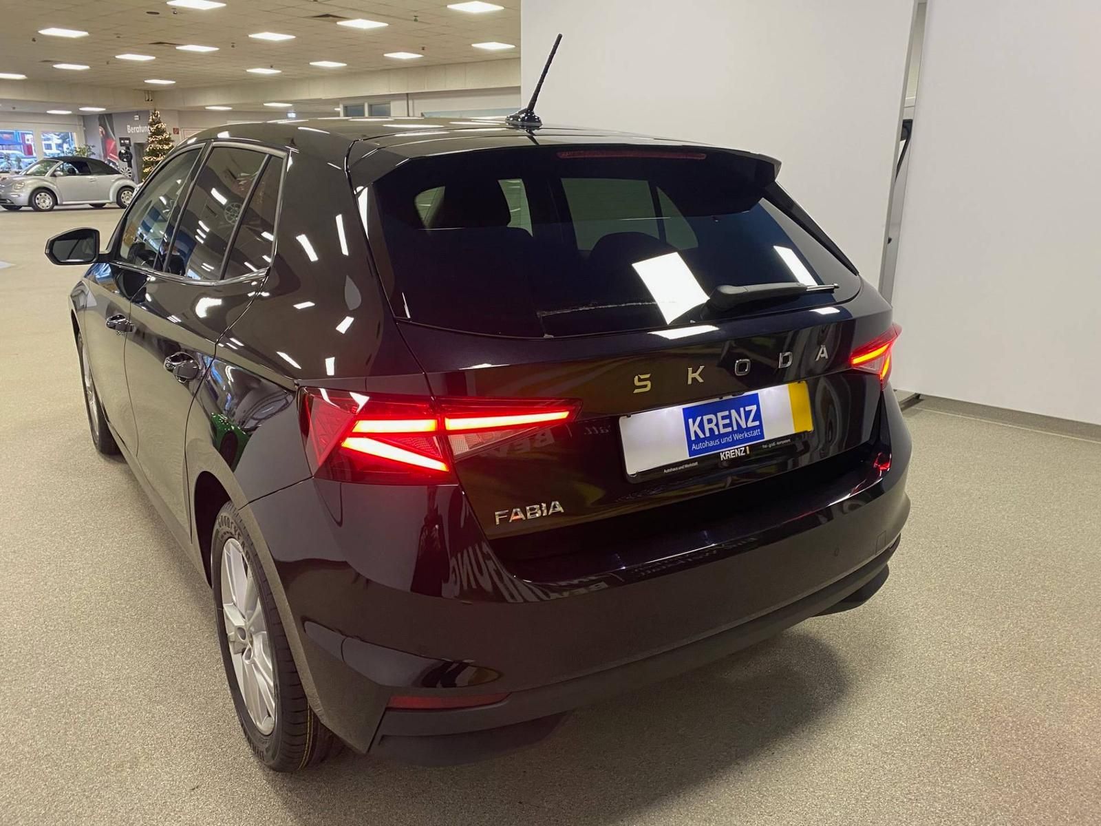 Skoda Fabia 1.0 TSI  DSG 130 Top Selection+ACC+TOTWINK
