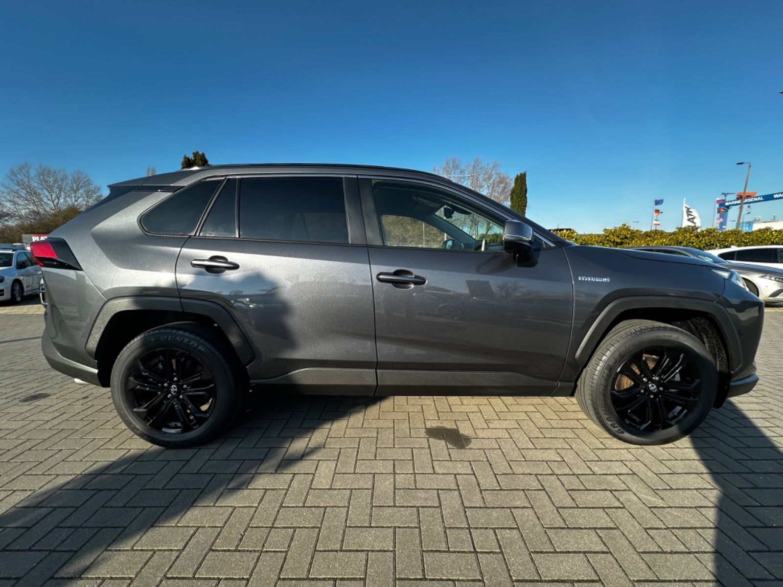 Toyota Hybrid 4x2 Club - Samsaru's Car Outlet