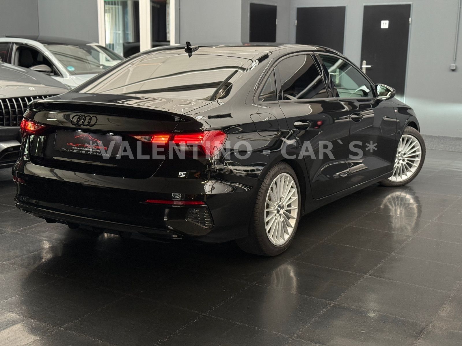 Audi A3 Limousine 35 TDI advanced S-Line - Samsaru's Car Outlet