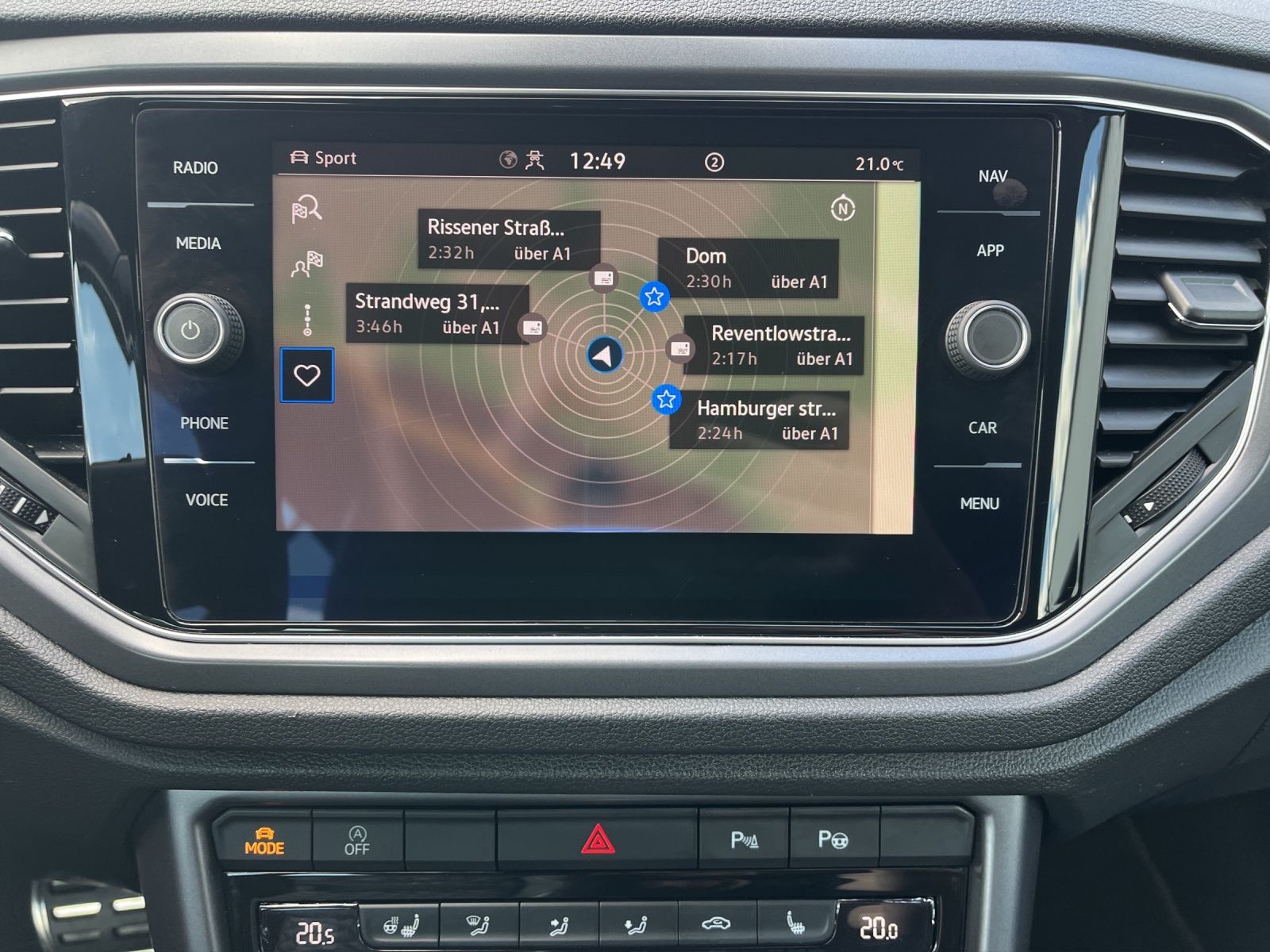 Volkswagen T-Roc 1.5 TSI DSG R-Line Black - Samsaru's Car Outlet
