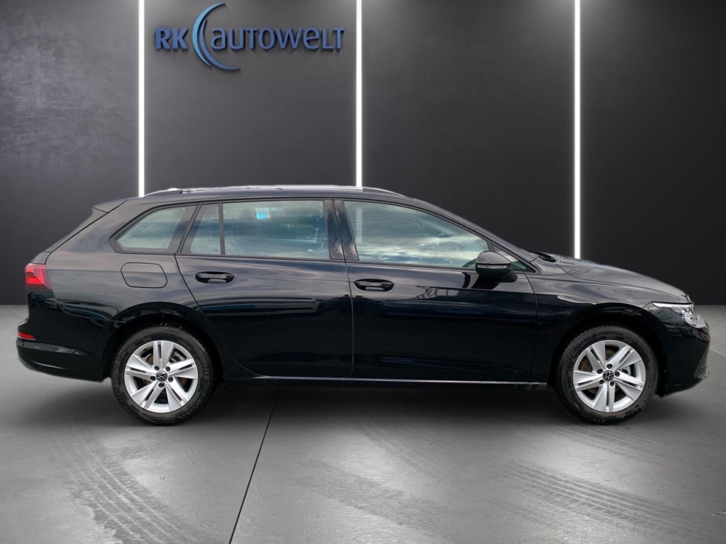 Volkswagen Golf Variant 8 VIII Life 1.5 TSI - Samsaru's Car Outlet