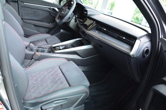 Audi A3 35 2.0 TDI Sportback S line - Samsaru's Car Outlet
