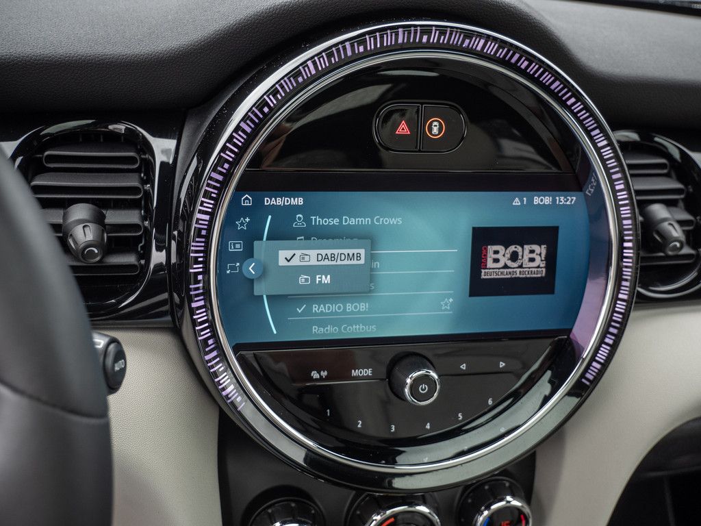 MINI Cooper Mini Yours Trim - Samsaru's Car Outlet