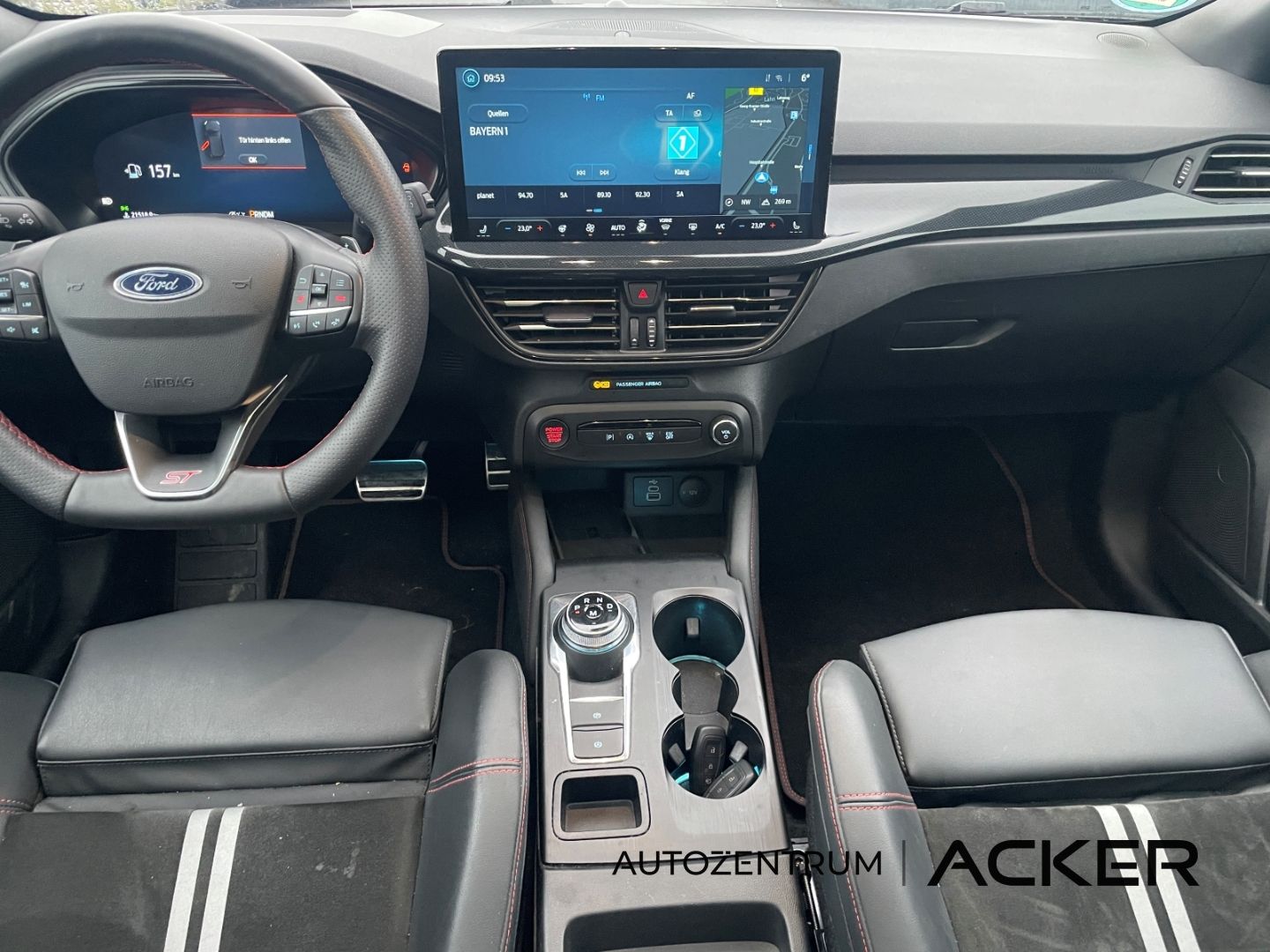Ford Focus ST X Turnier  2.3 AT. Pano/aAHK/ACC -34%*
