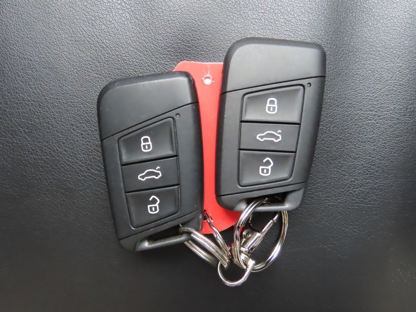 Volkswagen Passat Variant Business 1.5 TSI - Samsaru's Car Outlet