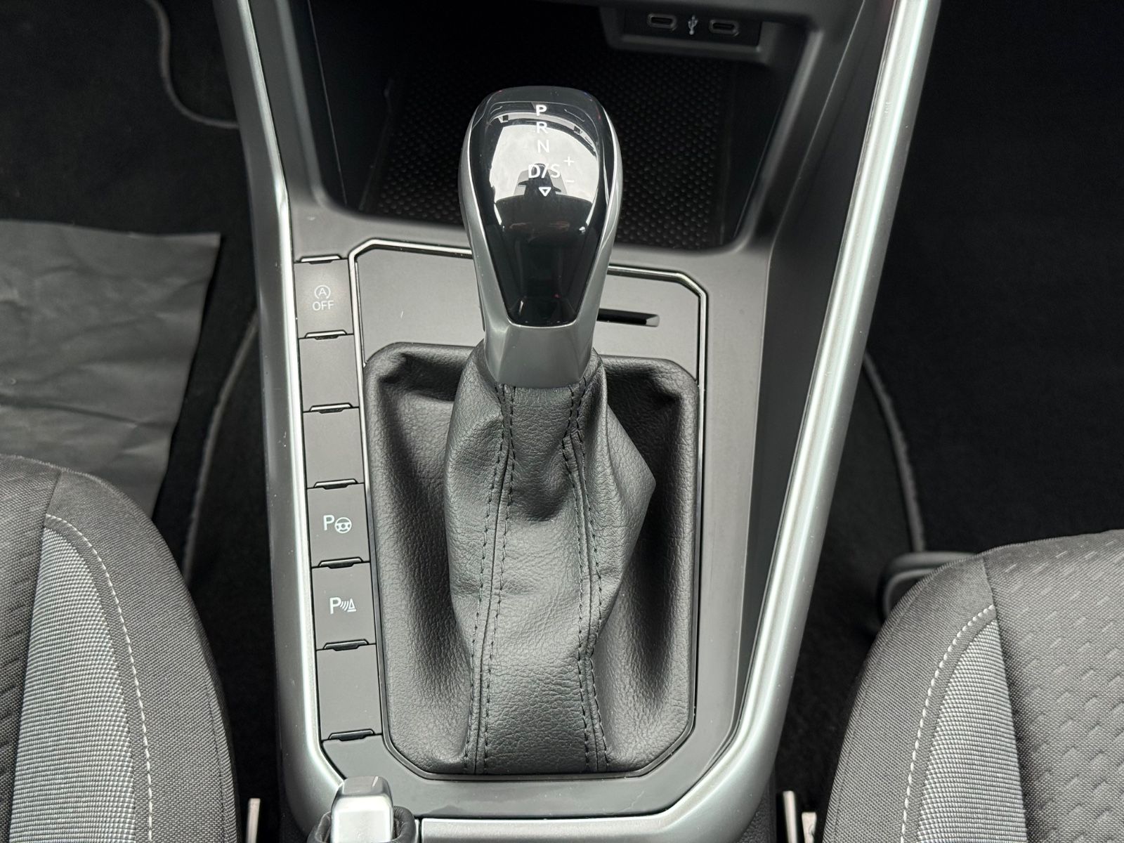 Volkswagen Taigo Life 1.0 DSG - Samsaru's Car Outlet