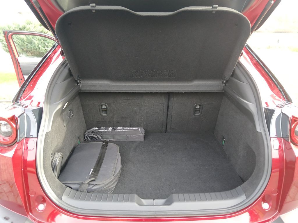 Mazda MX-30 e-SKYACTIV R-EV MAKOTO