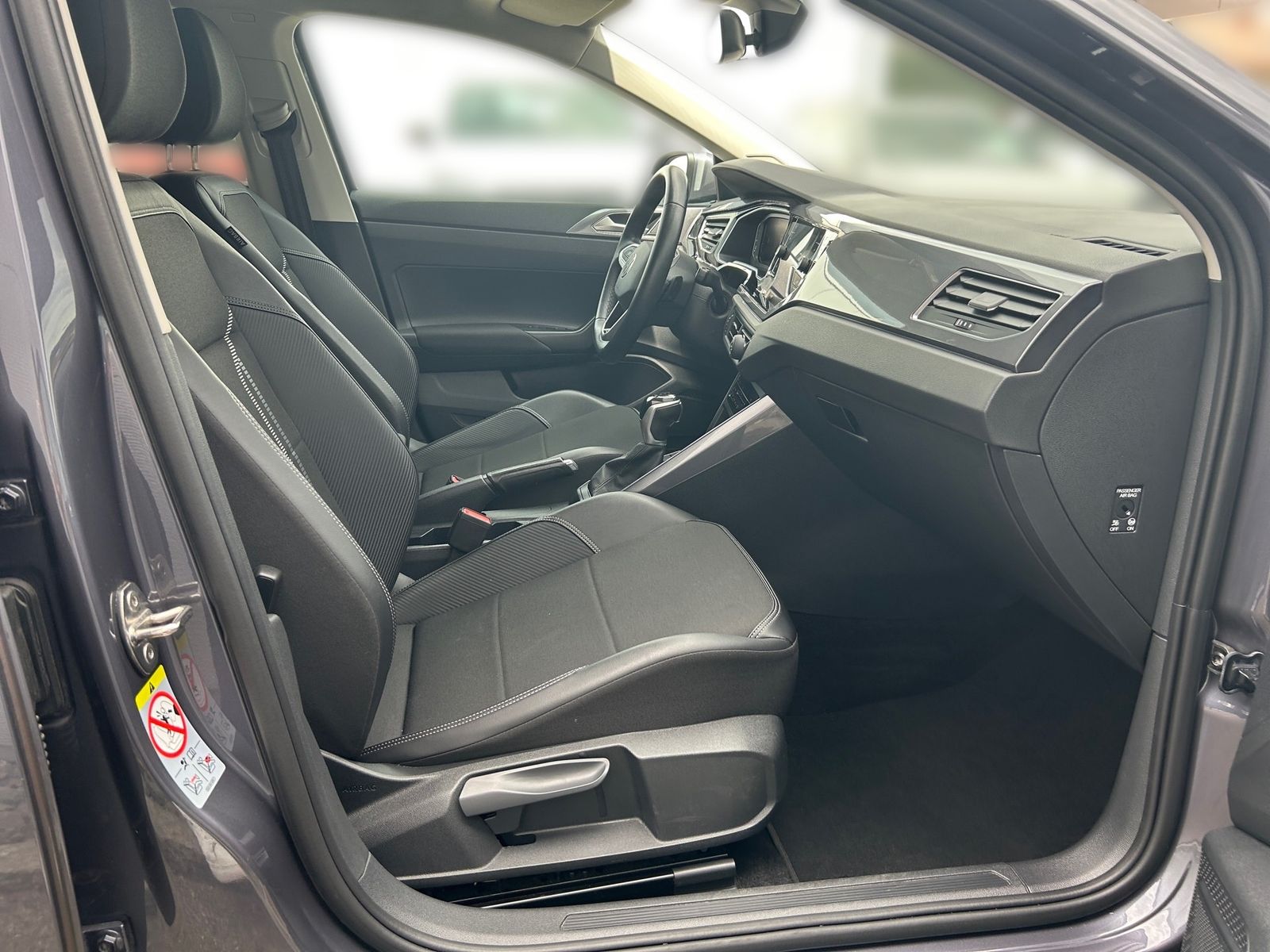 Volkswagen Taigo 1.5 TSI Style - Samsaru's Car Outlet