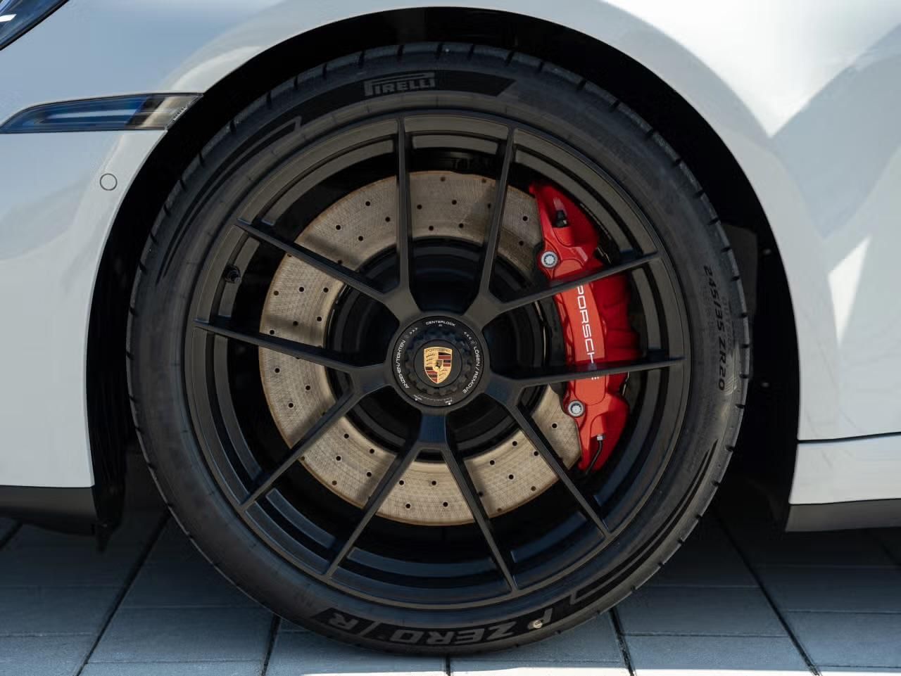Porsche 992.2 Targa 4 GTS°GREY/BROWN°LIFT°MATRIX°BOSE°