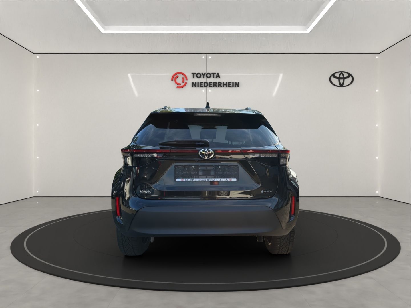Toyota Yaris Cross Hybrid Teamplayer+WINTER+GJ-REIFEN !