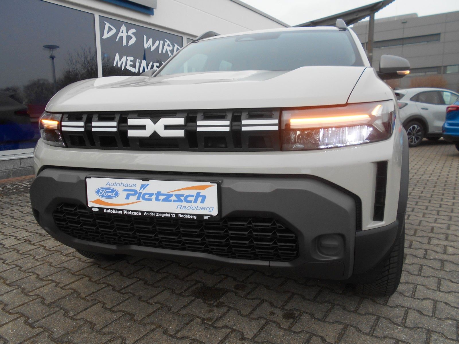 Dacia Duster III TCe 130 Expression 4x4 - Samsaru's Car Outlet