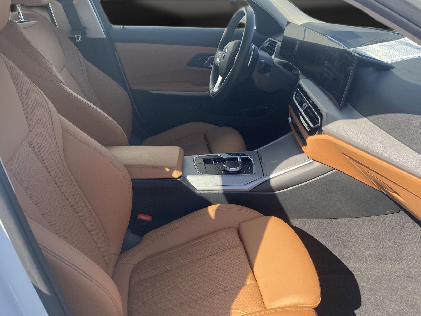 BMW 330 e - Samsaru's Car Outlet