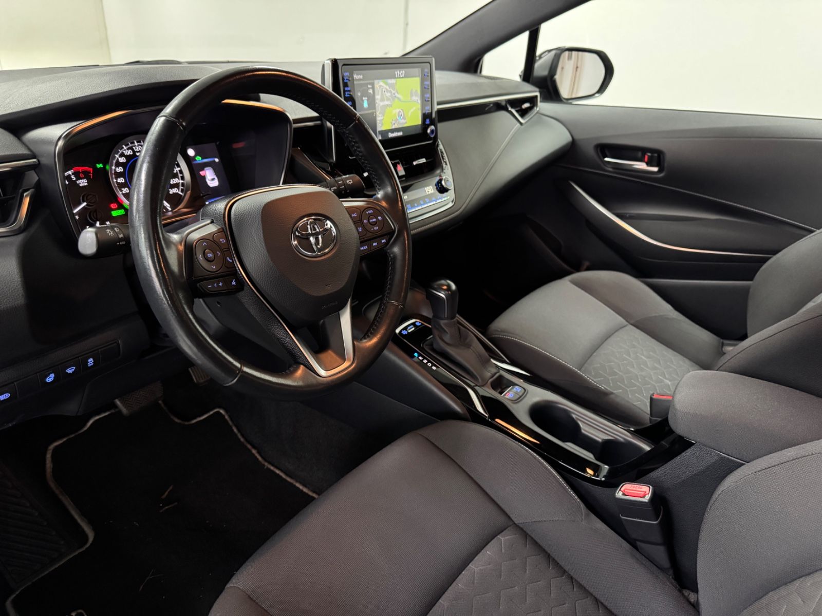 Toyota Corolla Hybr. TÜV Neu/Toyota Garantie/Unfallfrei