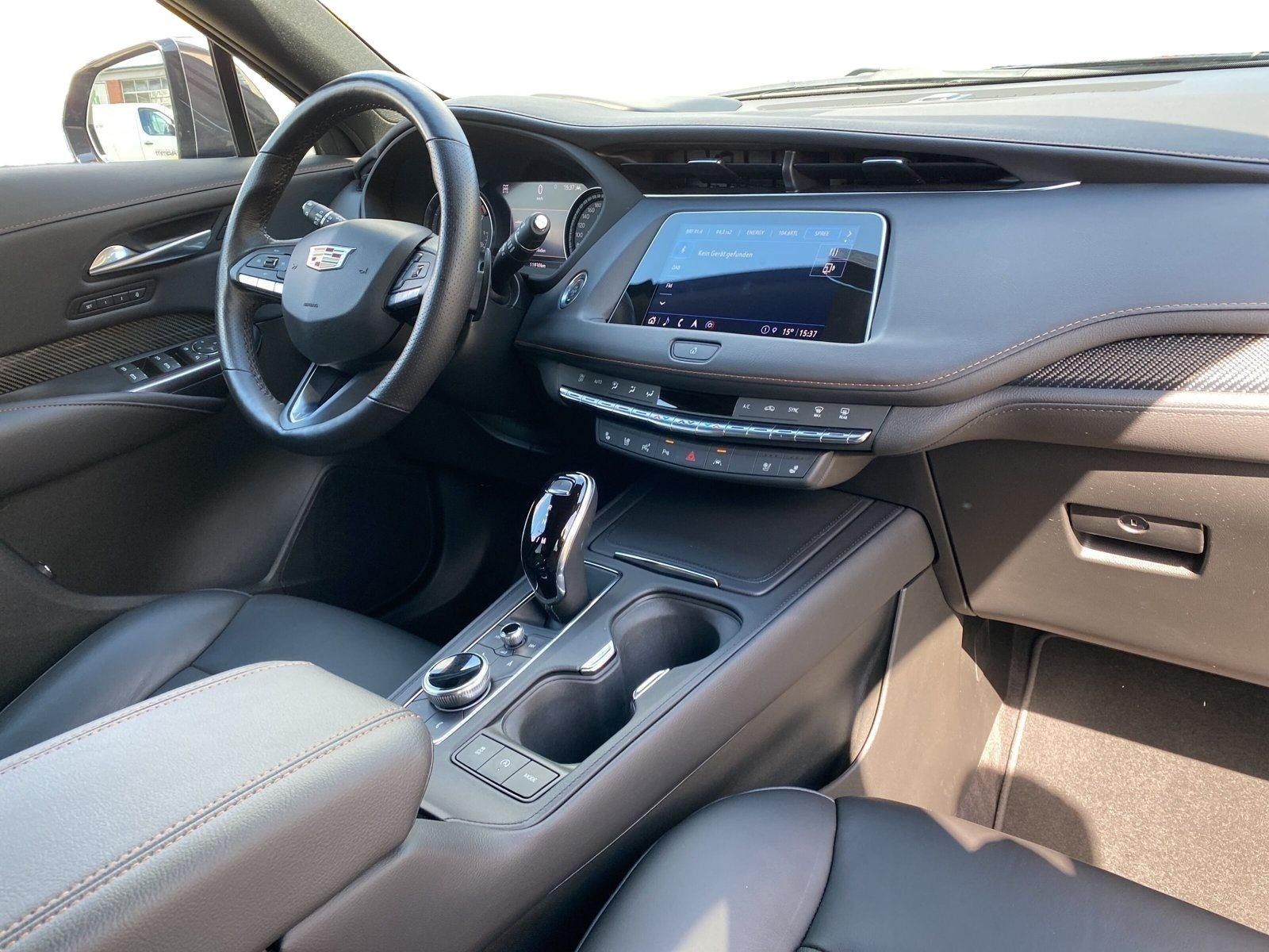Cadillac XT4 2.0 T Sport AWD AHK+360 Kamera+Panorama