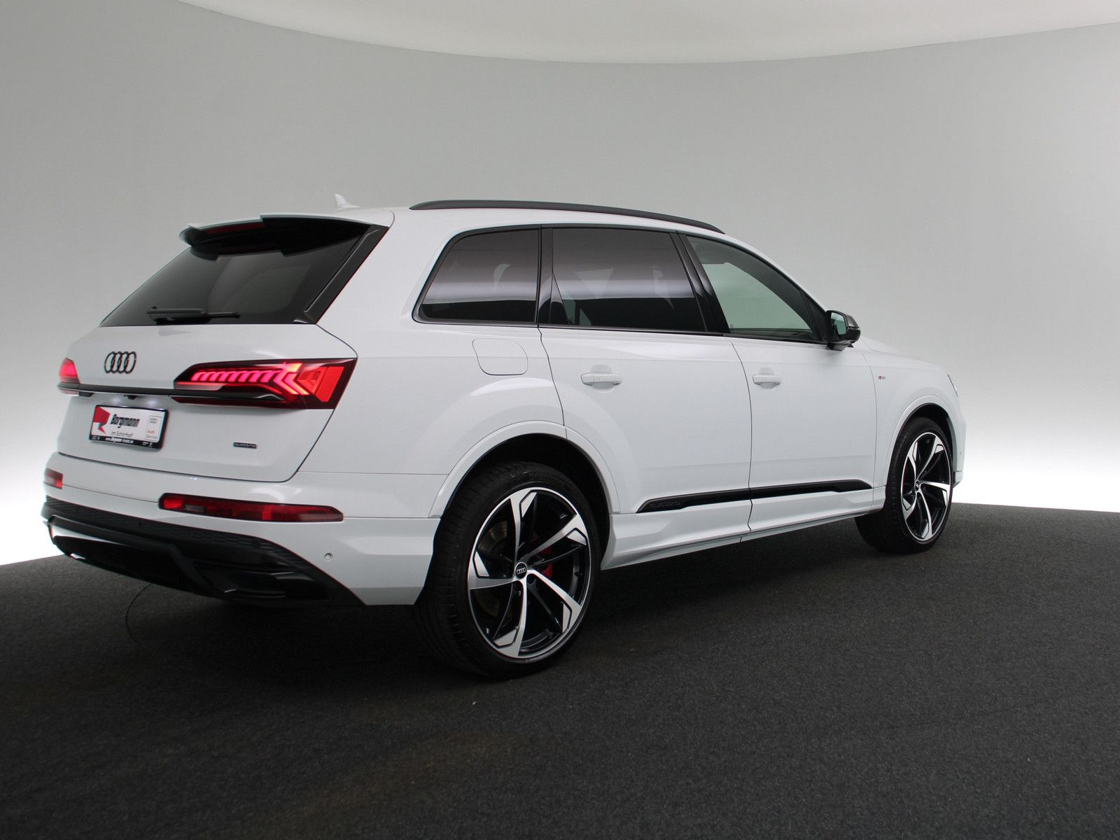 Audi Q7 50 TDI quattro competition plus AHK 360° PANO