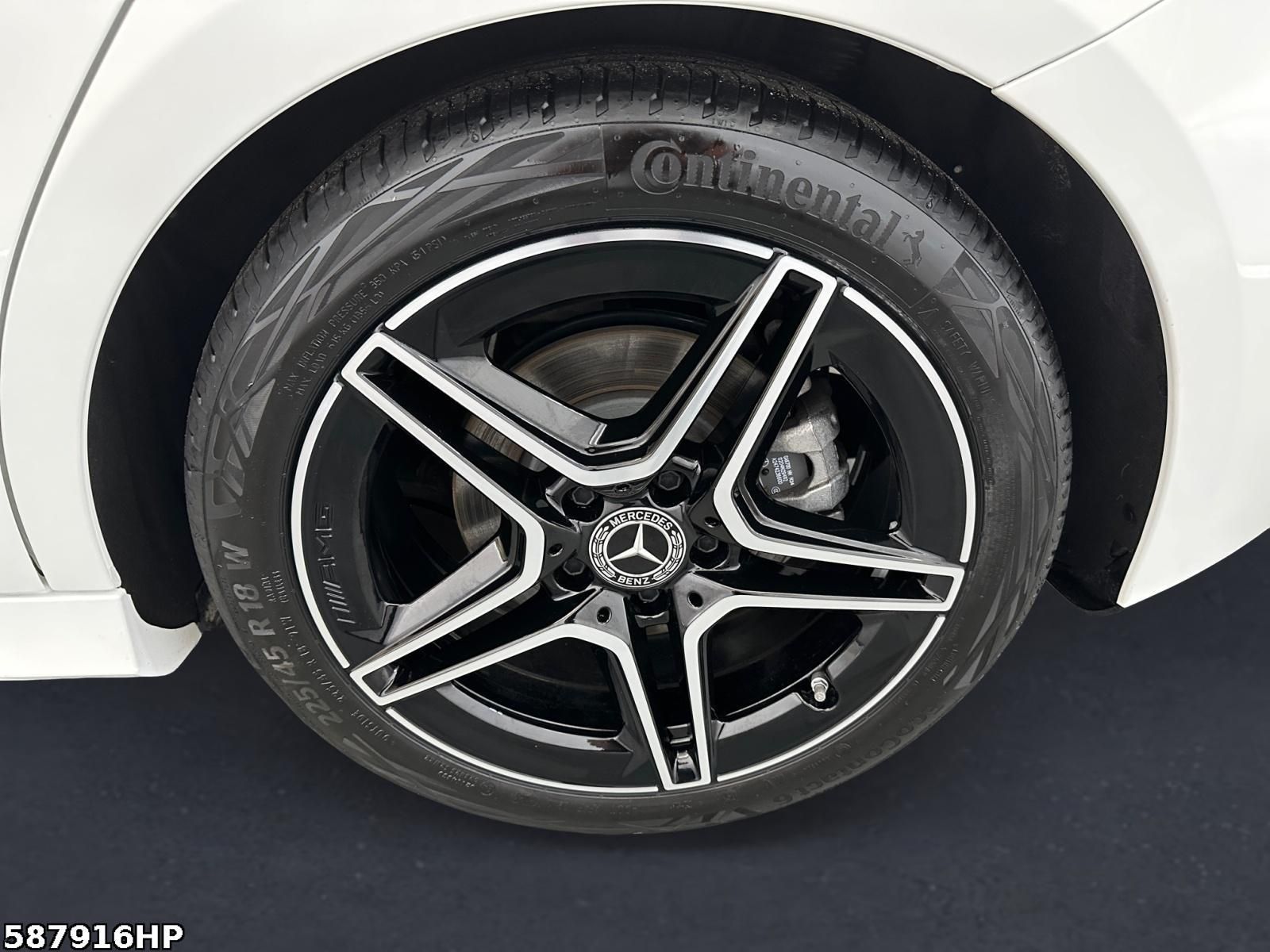 Mercedes-Benz A 200 AMG Line - Samsaru's Car Outlet
