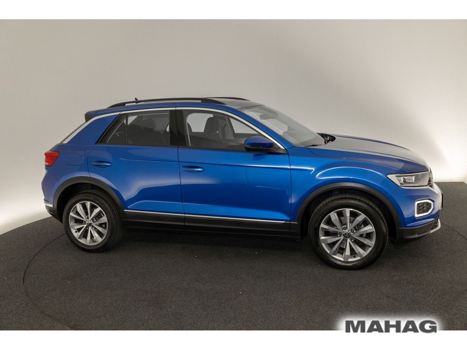 Volkswagen T-ROC 1.5 TSI STYLE - Samsaru's Car Outlet