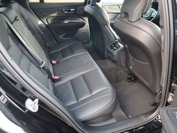 Volvo V60 Cross Country B5 Ultimate AWD AHK B&W 360°SH