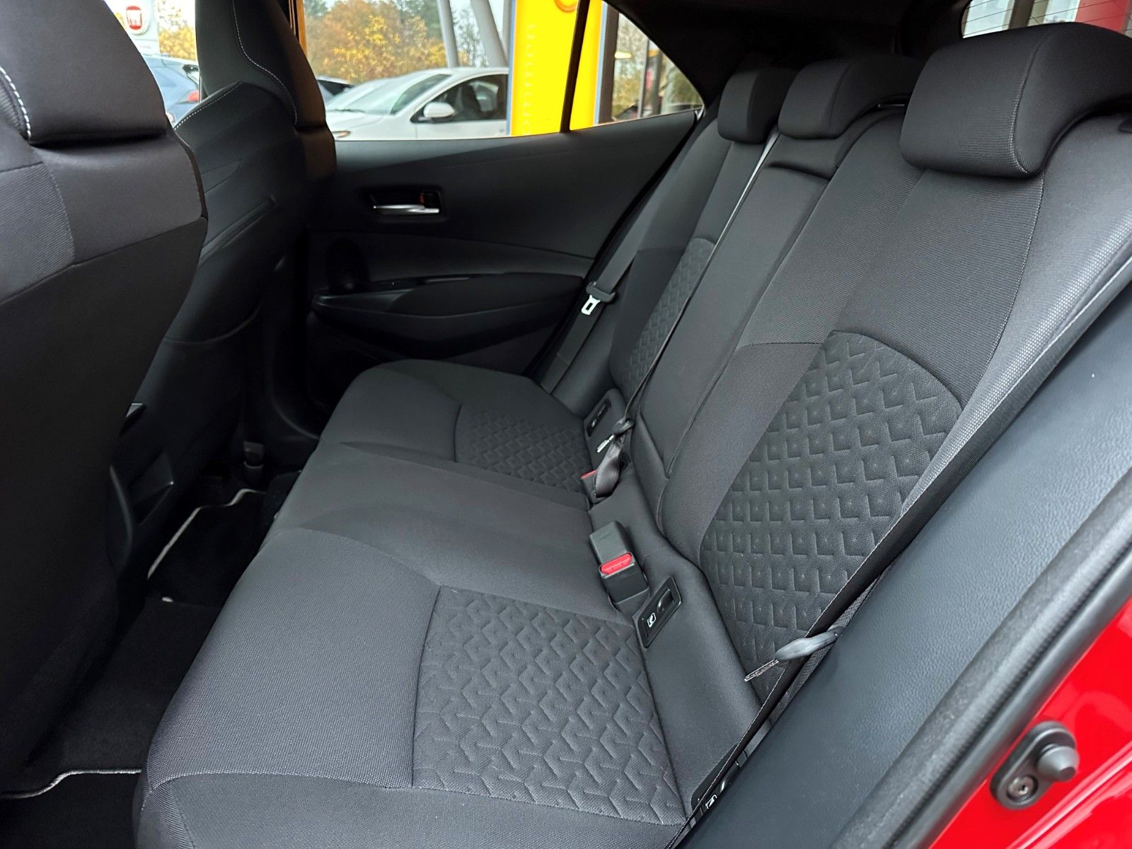 Toyota Corolla 2.0 Hybrid - Samsaru's Car Outlet