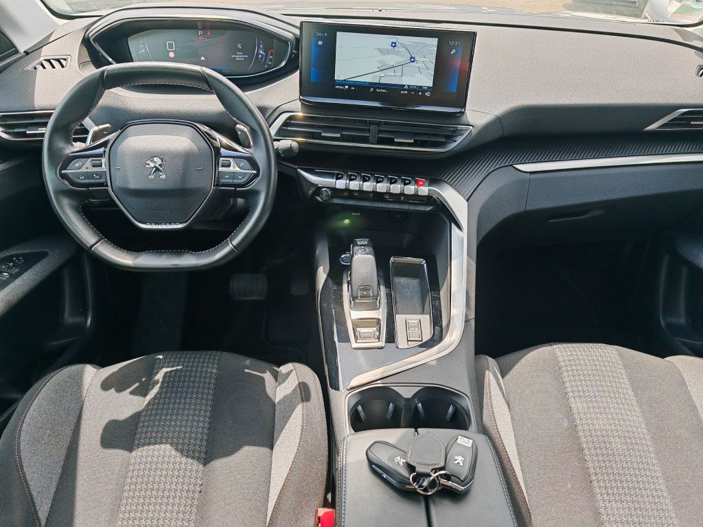 Peugeot 3008 PureTech 130 EAT8 - Samsaru's Car Outlet